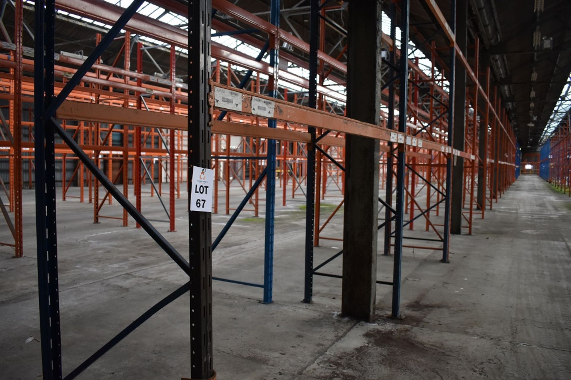 15 X BAYS OF 3 MTR HIGH BOLTLESS PALLET RACKING CONSISTING OF 58 BEAMS 16 X FRAMES - Image 3 of 4