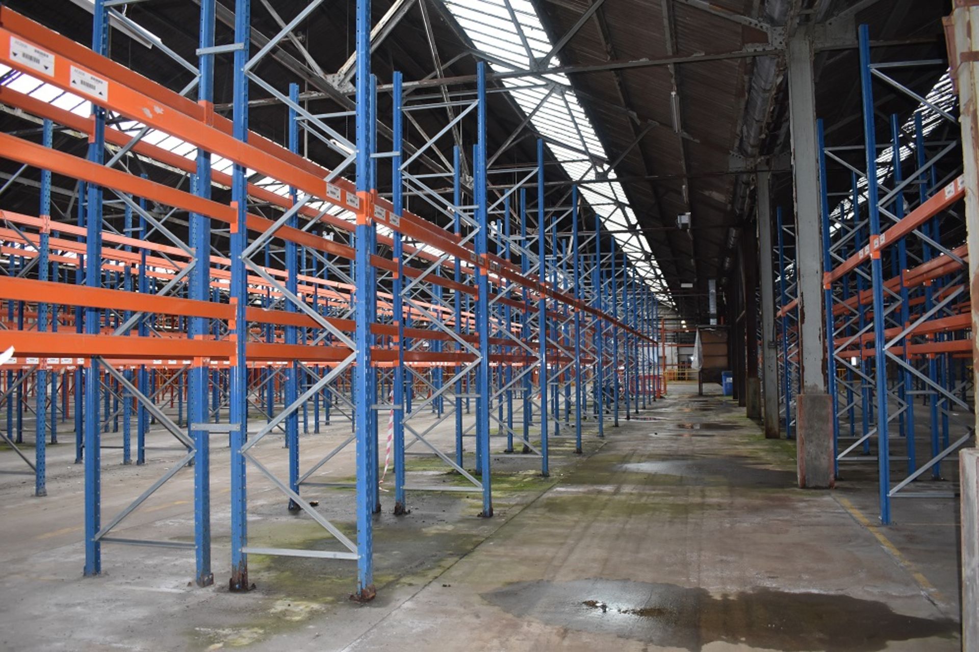 12 X BAYS OF 3 MTR HIGH BOLTLESS PALLET RACKING CONSISTING OF 48 BEAMS 13 X FRAMES - Image 2 of 2