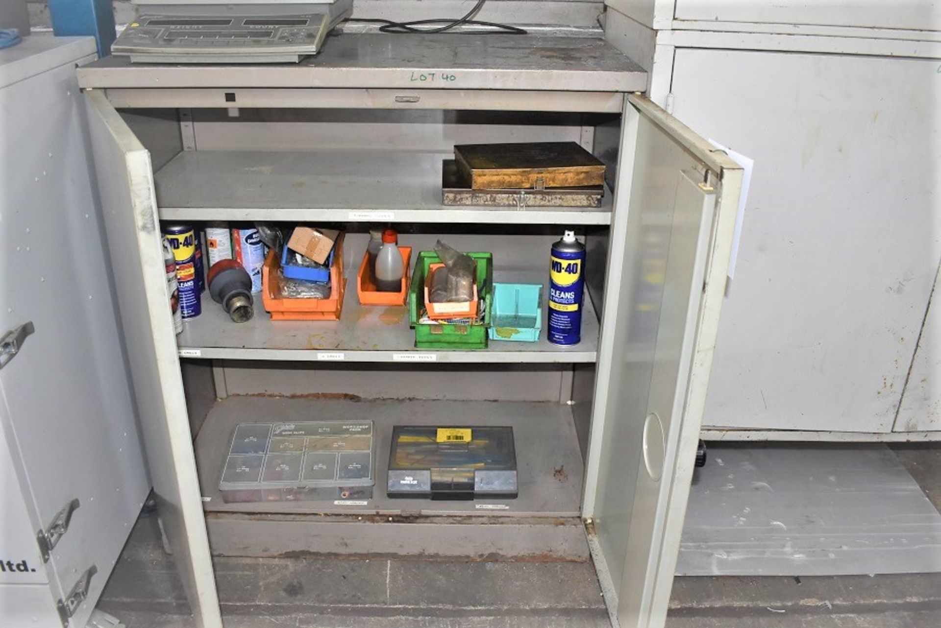 1 X STEEL CABINET OF VARIOUS ELECTRICAL ITEMS - Image 2 of 2