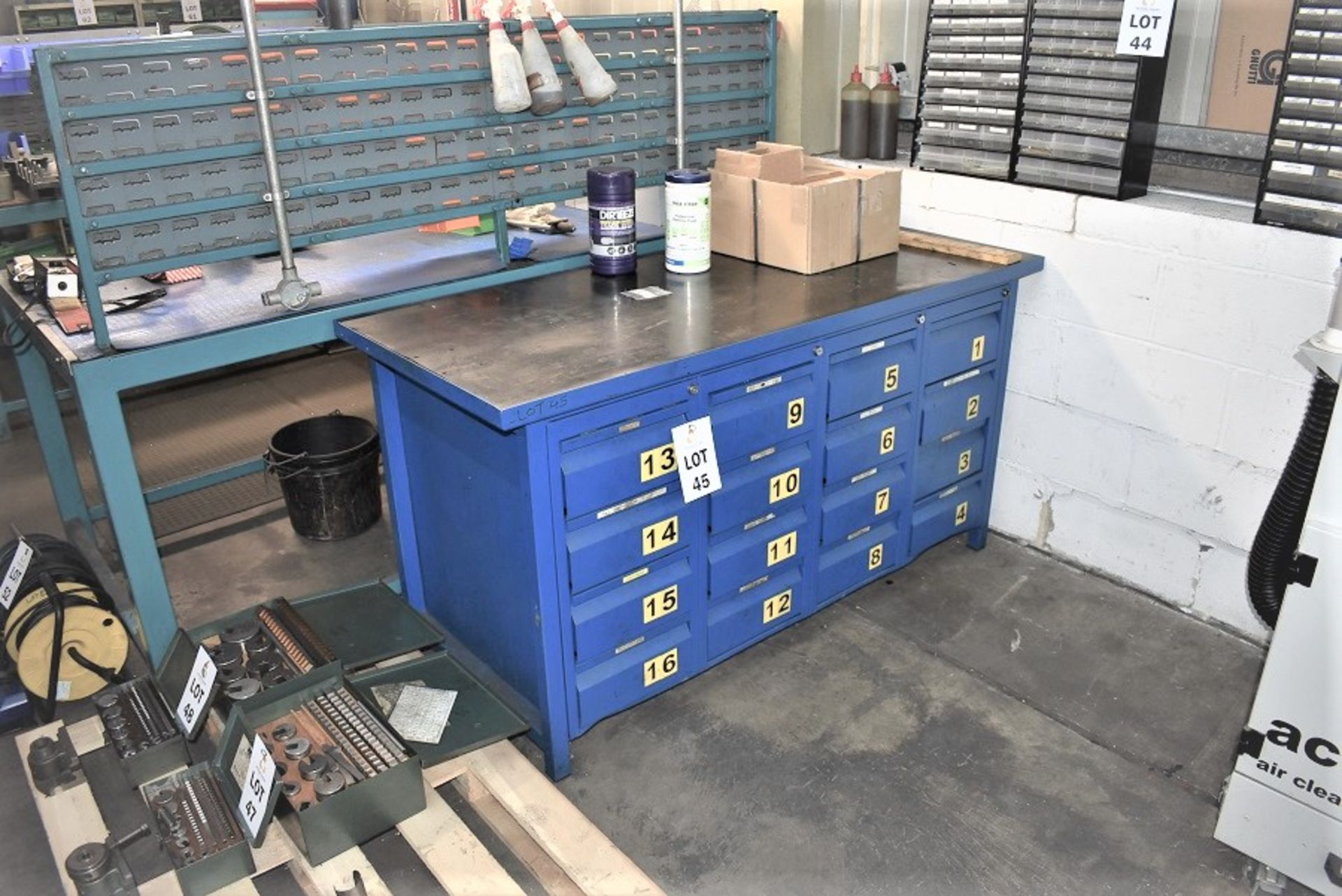 16 DRAWER ENGINEERS WORK BENCH 700 X 1600 X 850