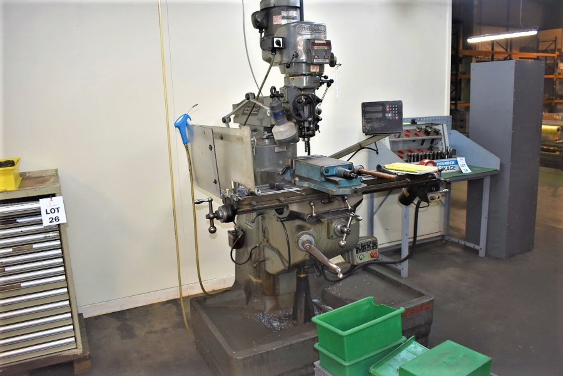1 BRIDGEPORT SERIES 1 MILLING MACHINE WITH TWIN AXIS CONTROL & 8" MACHINE VICE - Image 2 of 2