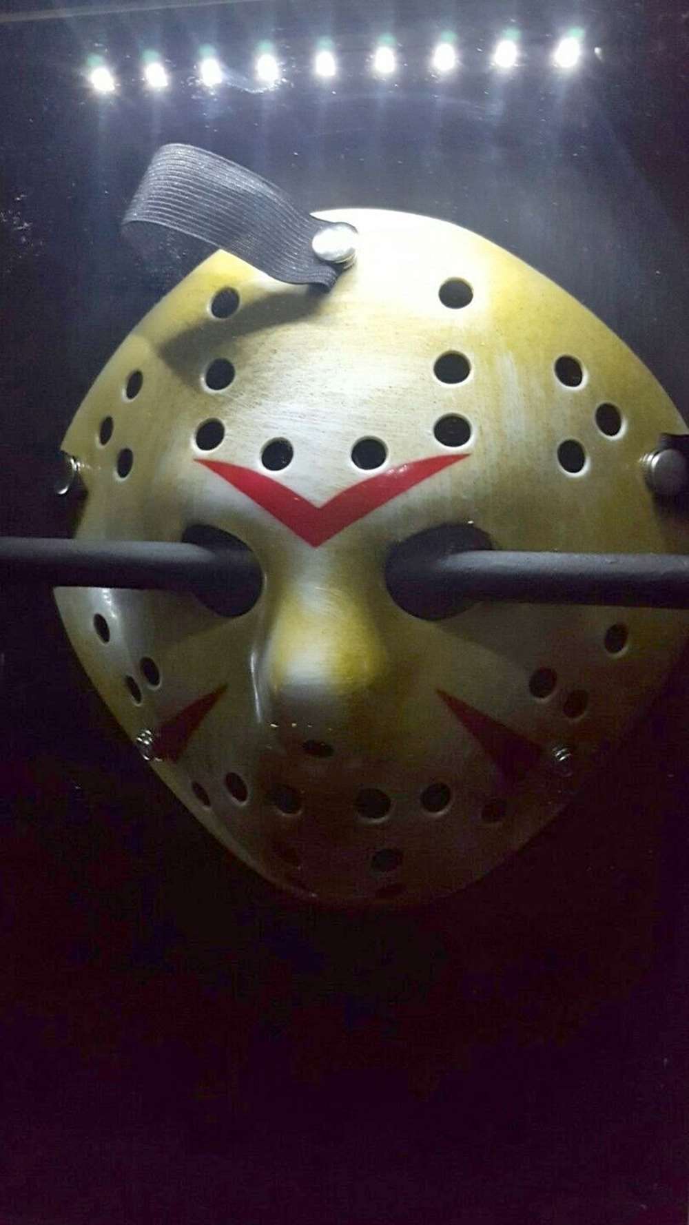 Signed 3D Friday the 13th Jason Display With Mask & Machete led lighting - Image 7 of 7