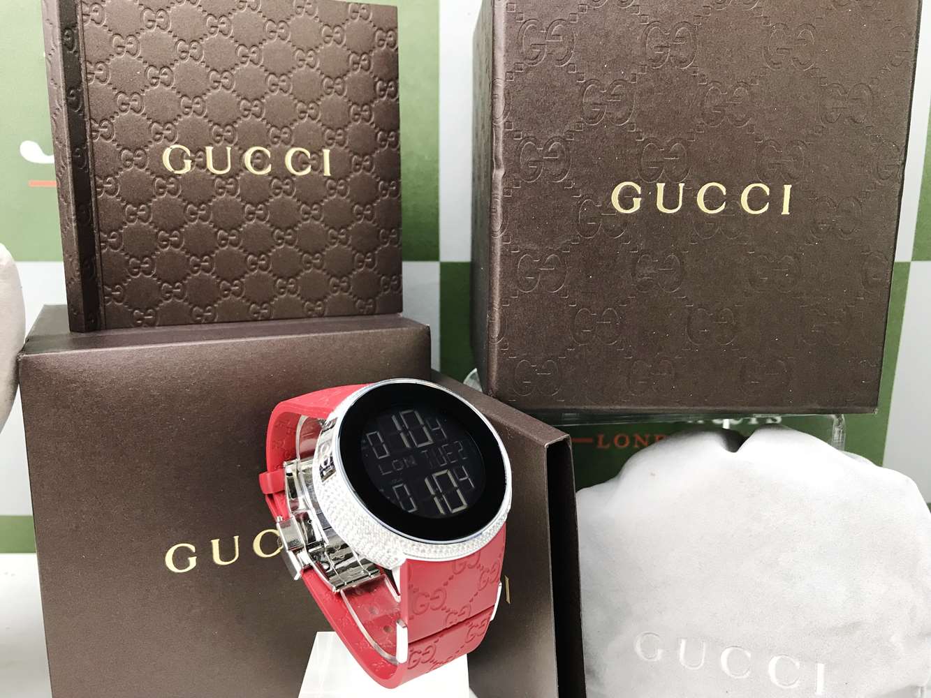 Gucci Diamond 114-2 Digital Two Time Zone, Diamond Edition - Image 2 of 9