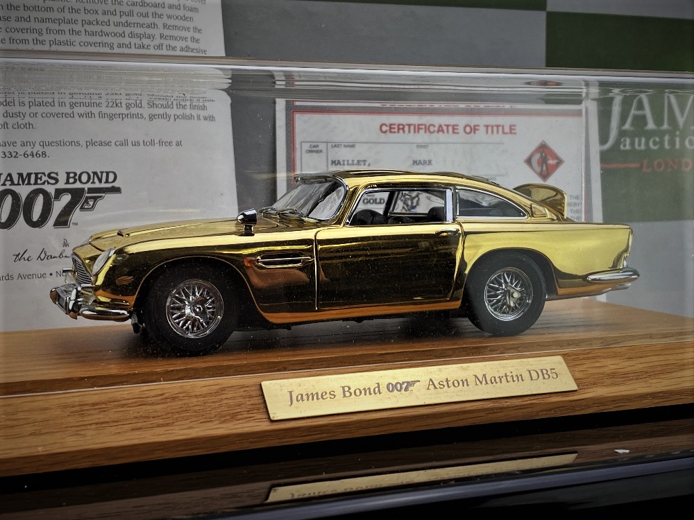 Withdrawn-James Bond 007 Aston Martin DB5 22 Carat Gold Plated 1:24 Scale - Danbury Mint Ltd Edition - Image 8 of 9