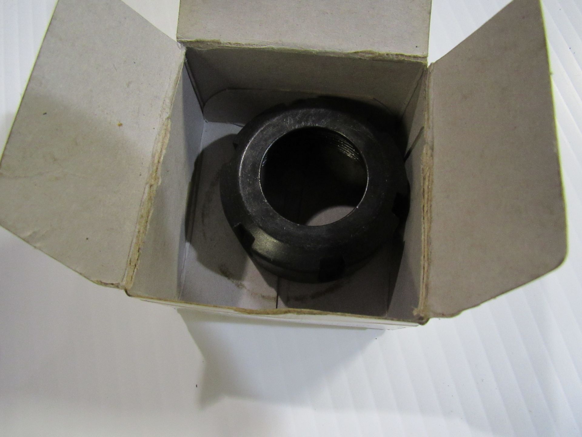 Lot - 4 Cat 50 Tool Holders w/Coolant Nuts (1 w/Tooling) - Image 4 of 5