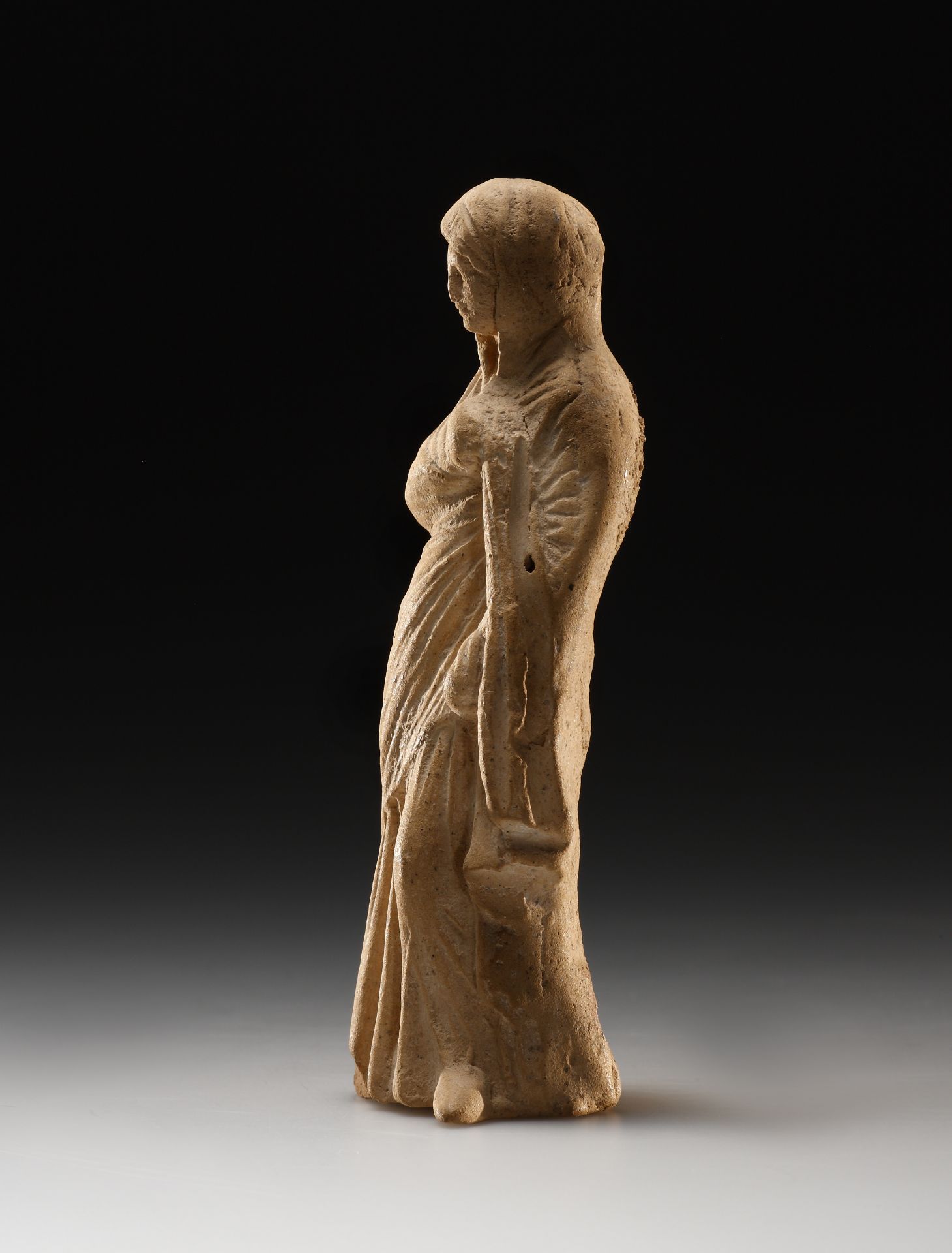 A Small Statuette of a Draped Female - Bild 3 aus 4