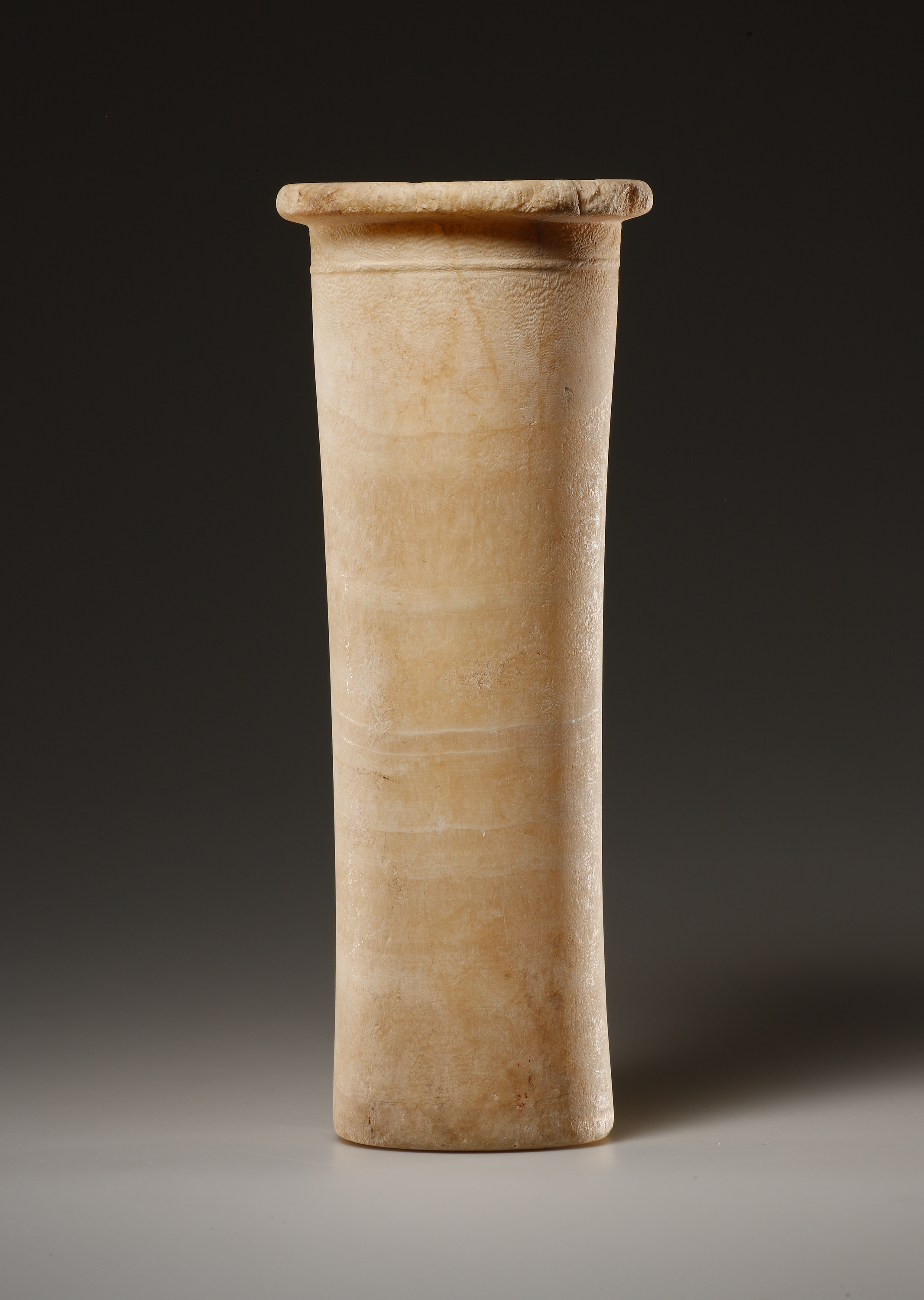 An Egyptian Alabster Cyclindrical Jar - Image 3 of 3