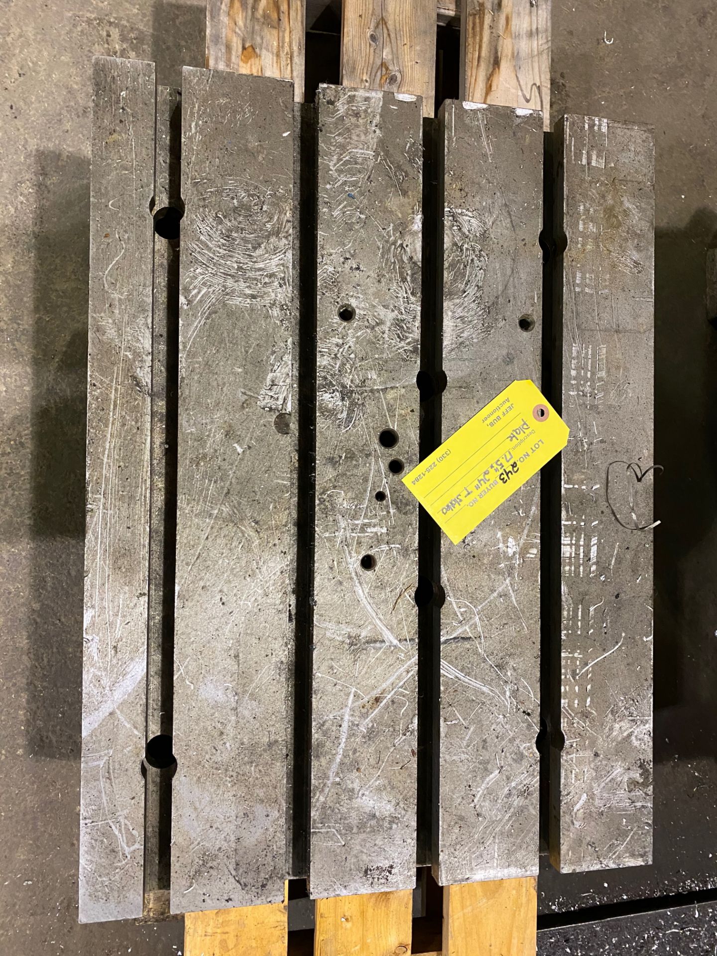 24" x 17.5" T Tee Slotted Plate