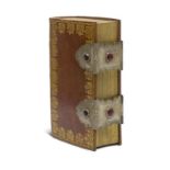 Französische Bibliophilie und Prachteinbände - - Hellbrauner reich goldgeprägter Maroquin-Einband