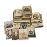 Frankreich - - Sammlung von ca. 800 Cartes de Visite mehrheitlich aus Frankreich. Um 1880-1900.