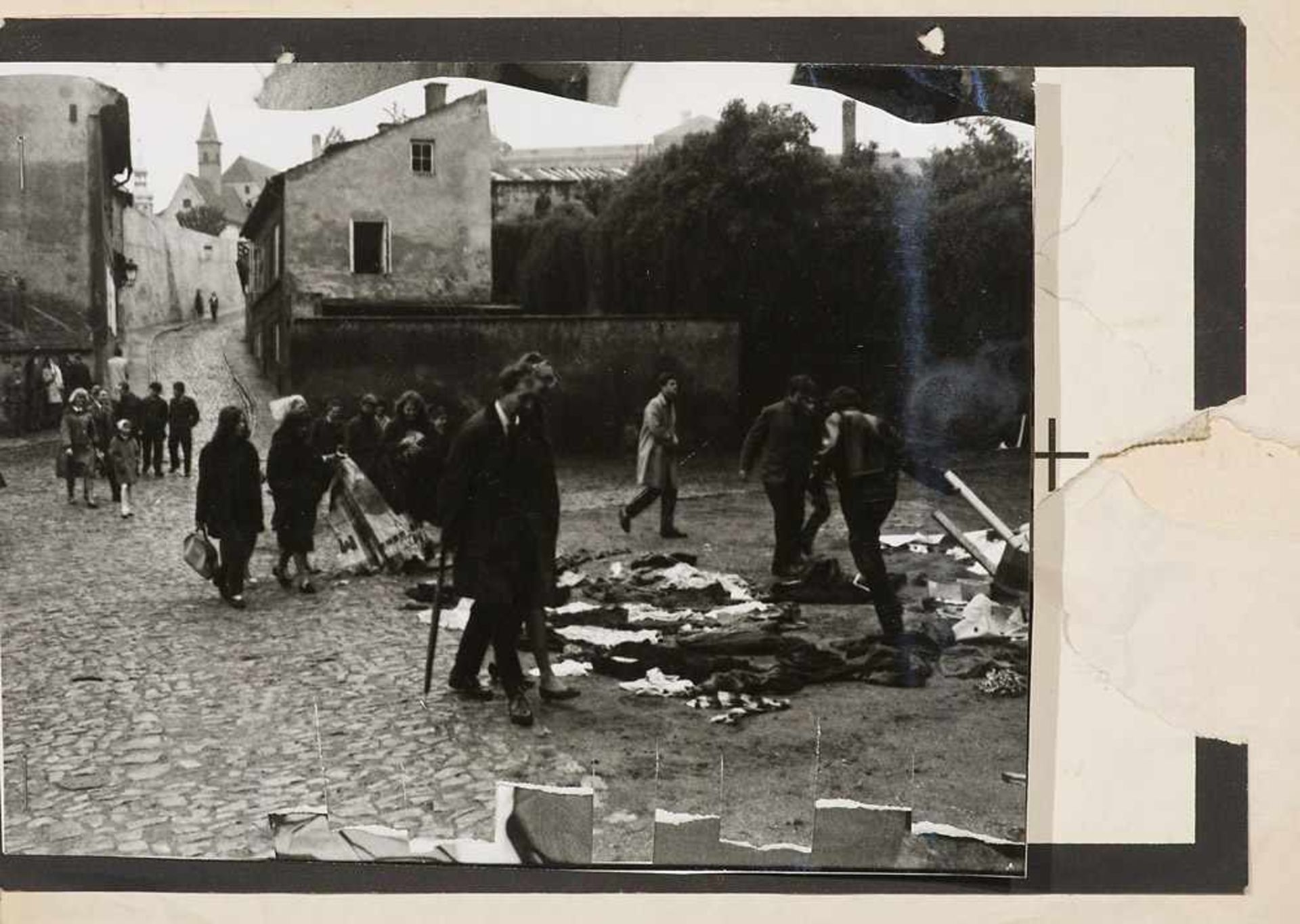 Fluxus - - Knizák, Milan. (1940 Pilsen). Josef Blaha. 1965-75. Collage aus S/W Fotografie und