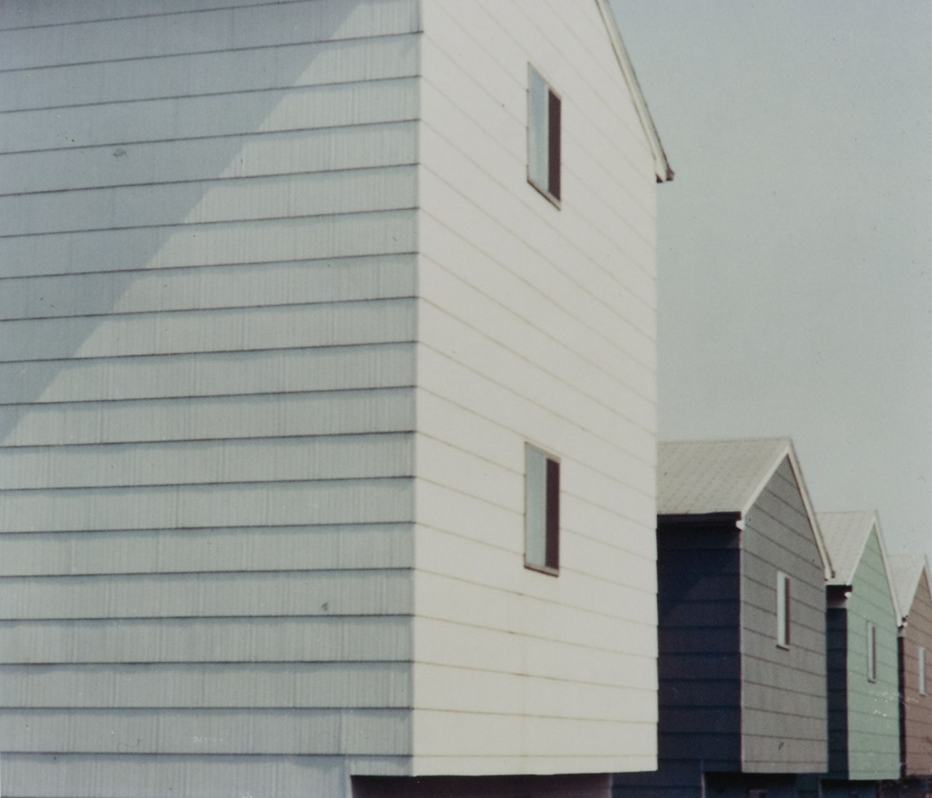 Graham, Dan (1942 Urbana / Illinois)New Housing project I, Bayonne, New Jersey, 1966.