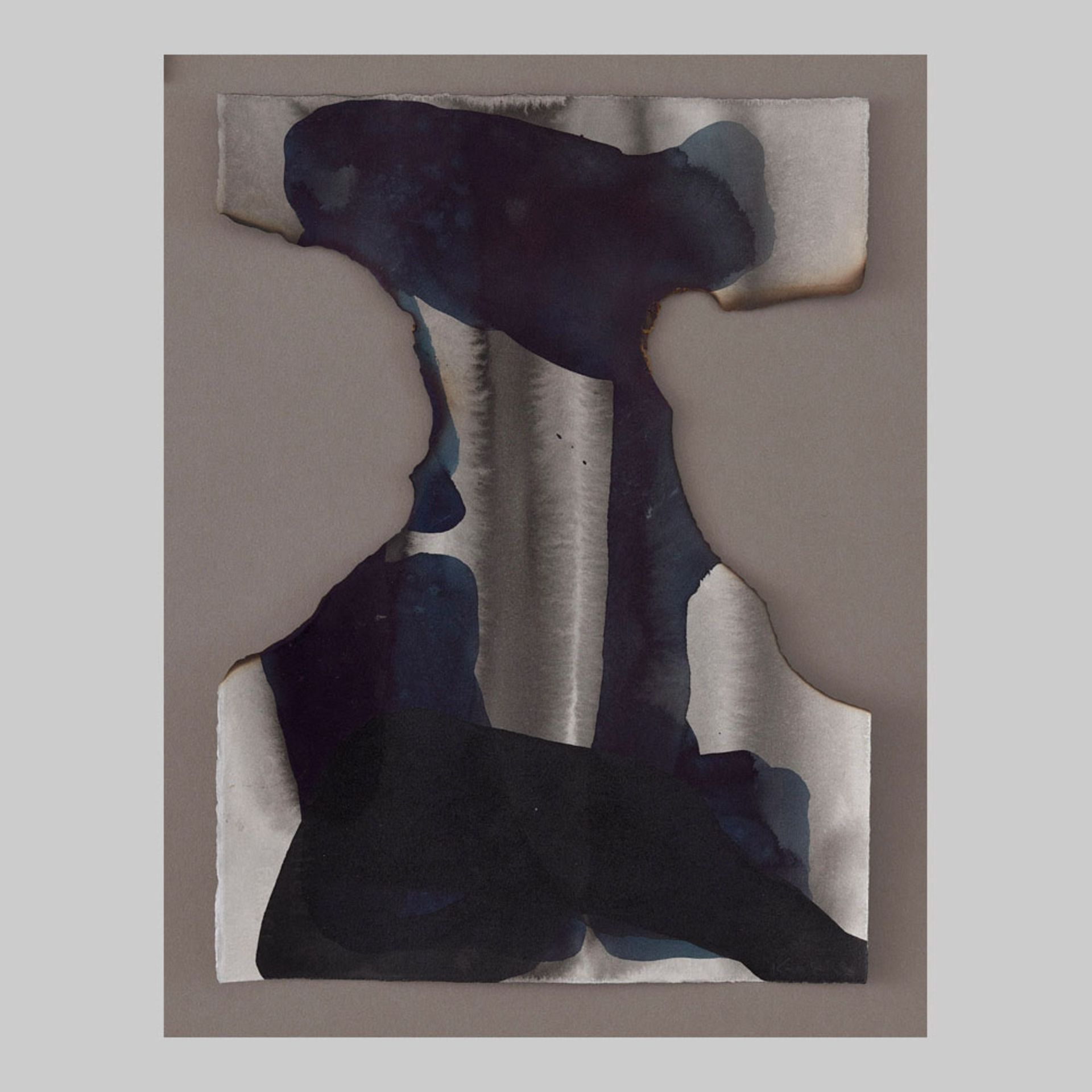 206 - - Ali Kaaf. Untitled. 2018. Tusche und Ausbrennungen auf Papier. 38 x 28 cm.