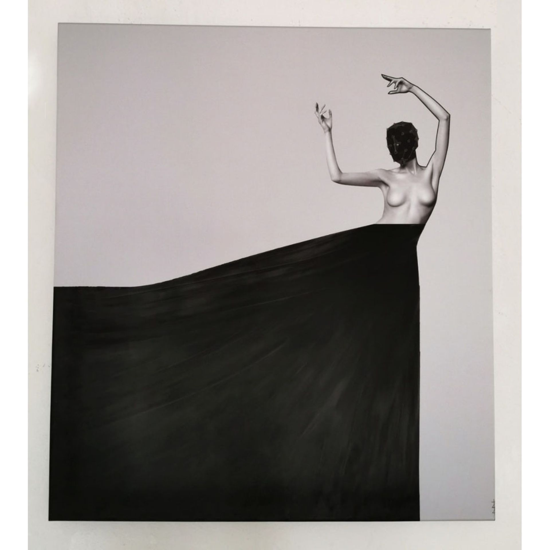 139 - - Izzy Weissgerber. Into The Night. 2020. Acrylic, mixed media on silk. Unikat.