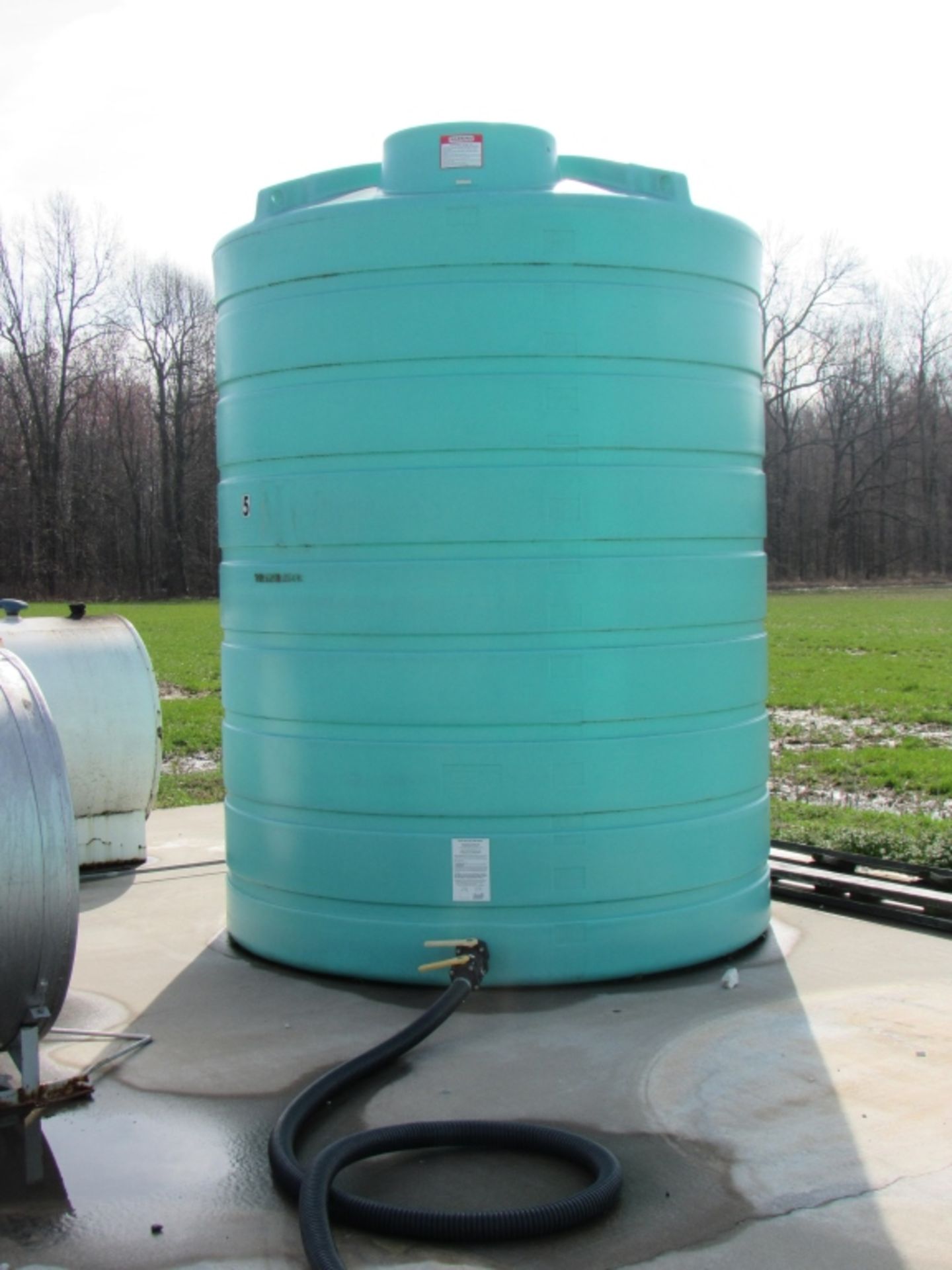 3000 Gal Water Tank