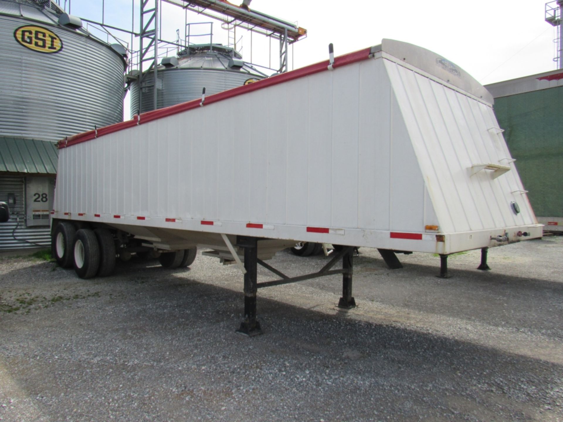 2001 White-Keene 30 Ft. 2 Hopper Bottom Trailer Steel - Image 2 of 11