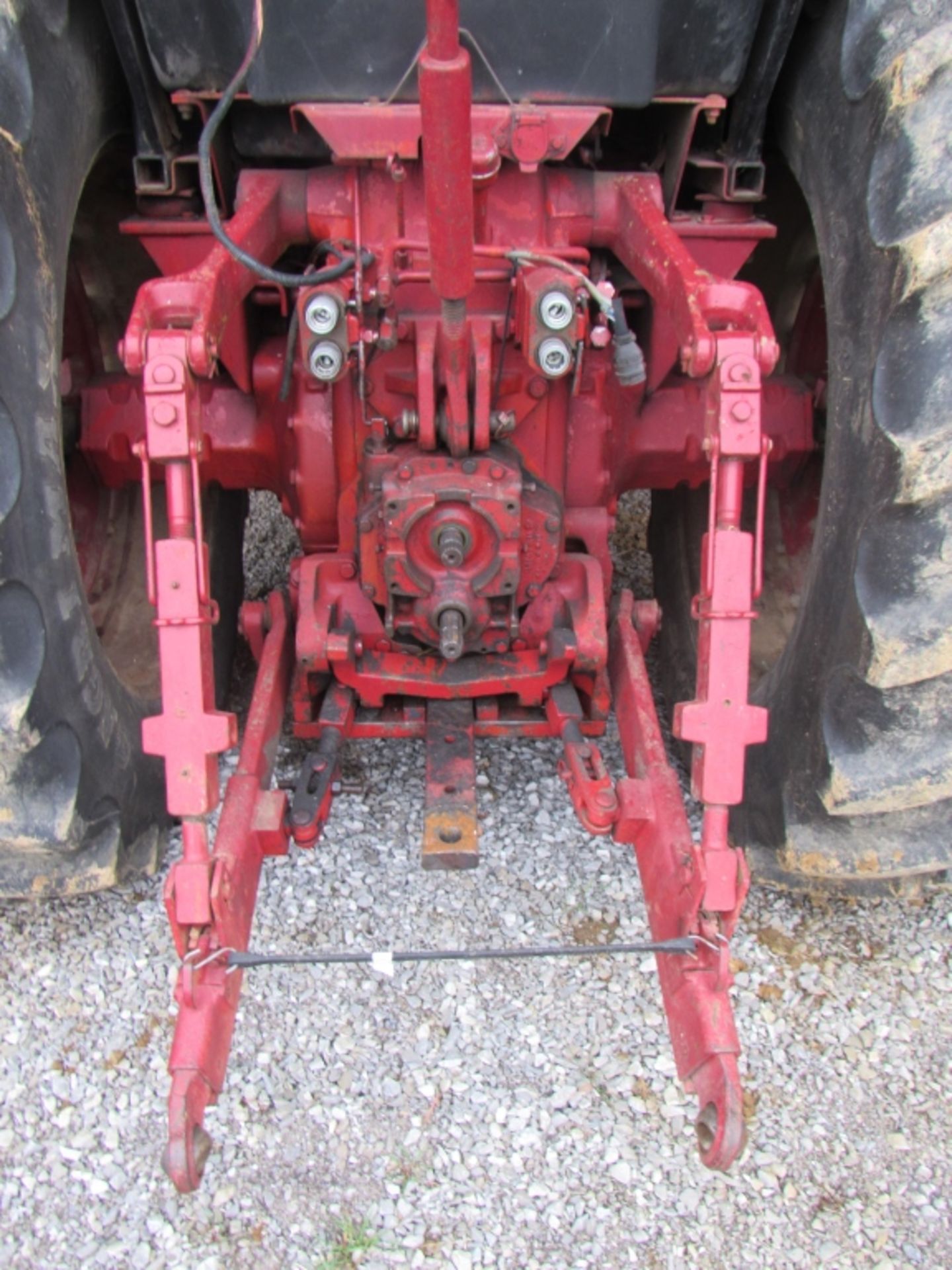 1977 1486 International w /Duals 2 Hydraulic Outlets - Image 11 of 24