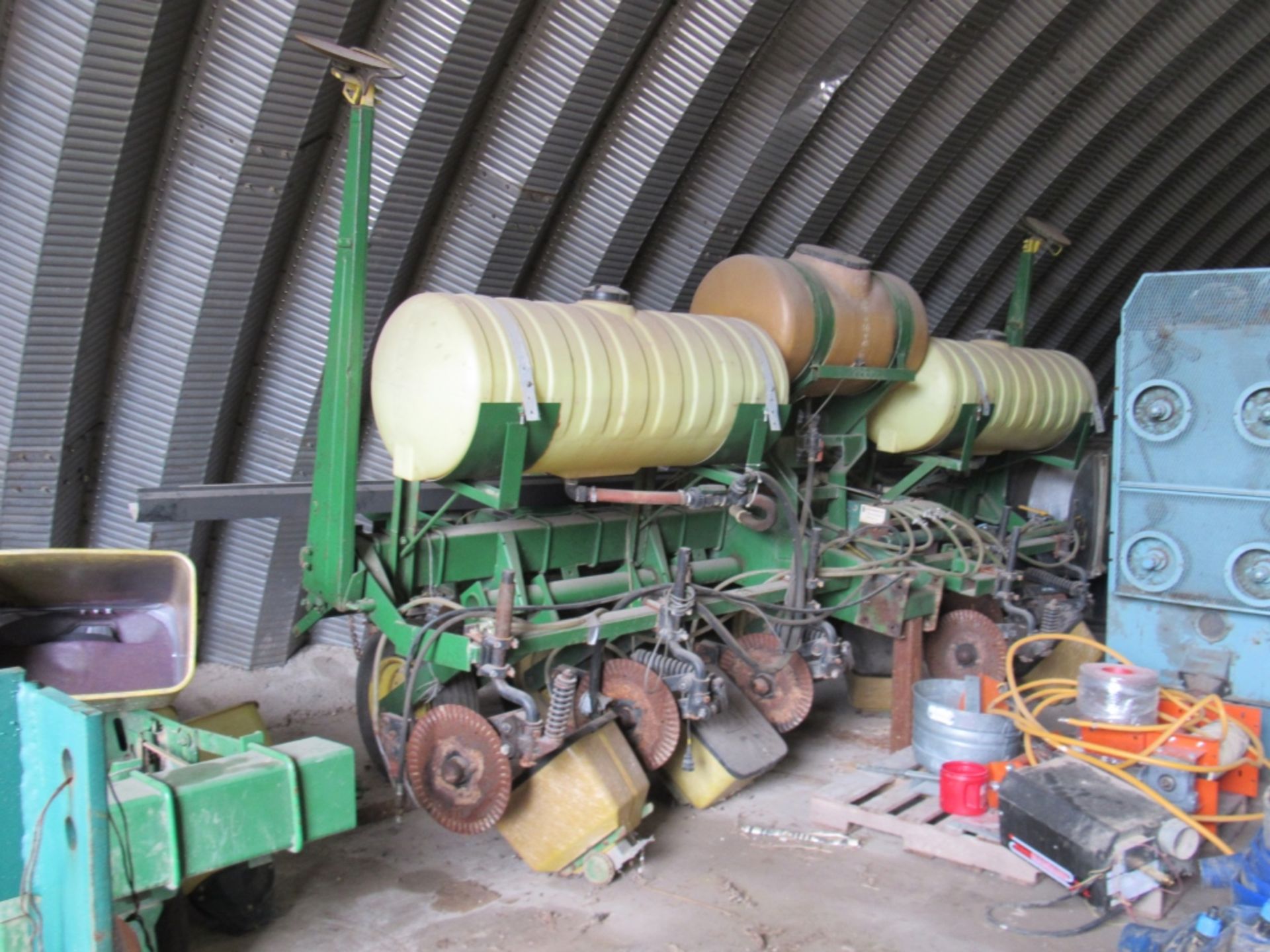 7000 6 Row John Deere Planter Dry Fertilizer Tanks - Image 2 of 9