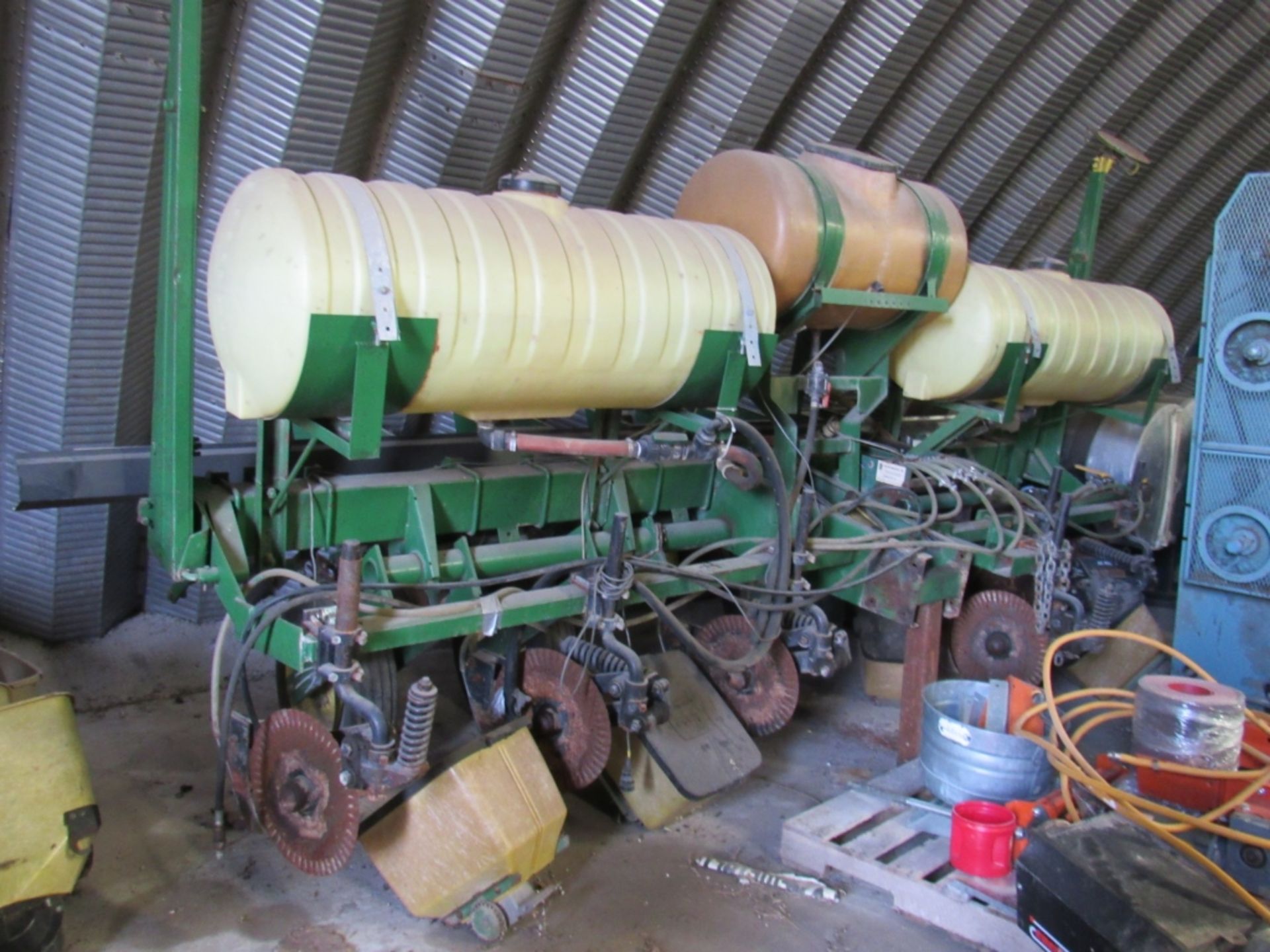 7000 6 Row John Deere Planter Dry Fertilizer Tanks - Image 3 of 9