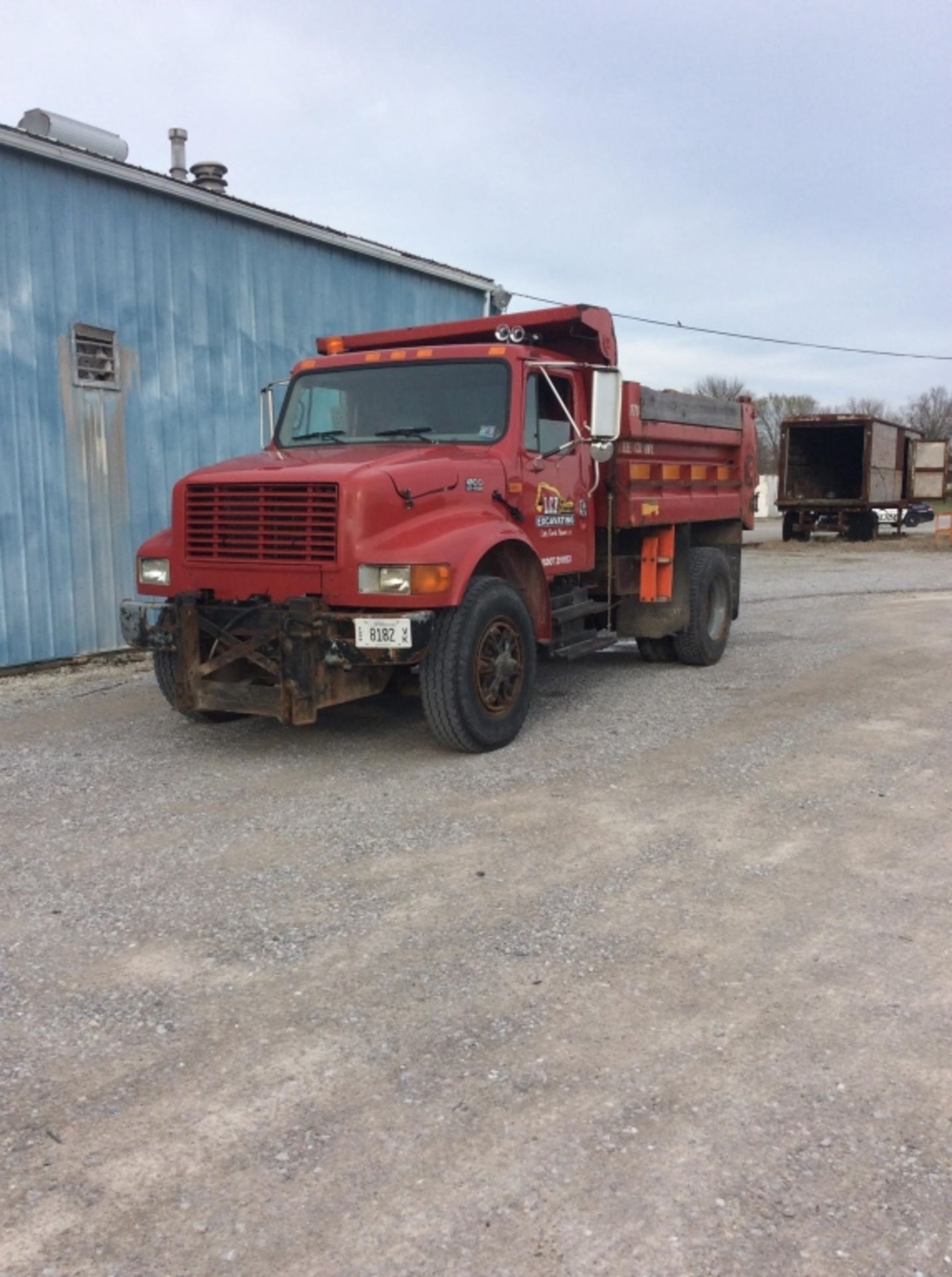 2000 International 4900 DT466E Dump Truck International 466 Motor - Image 18 of 18