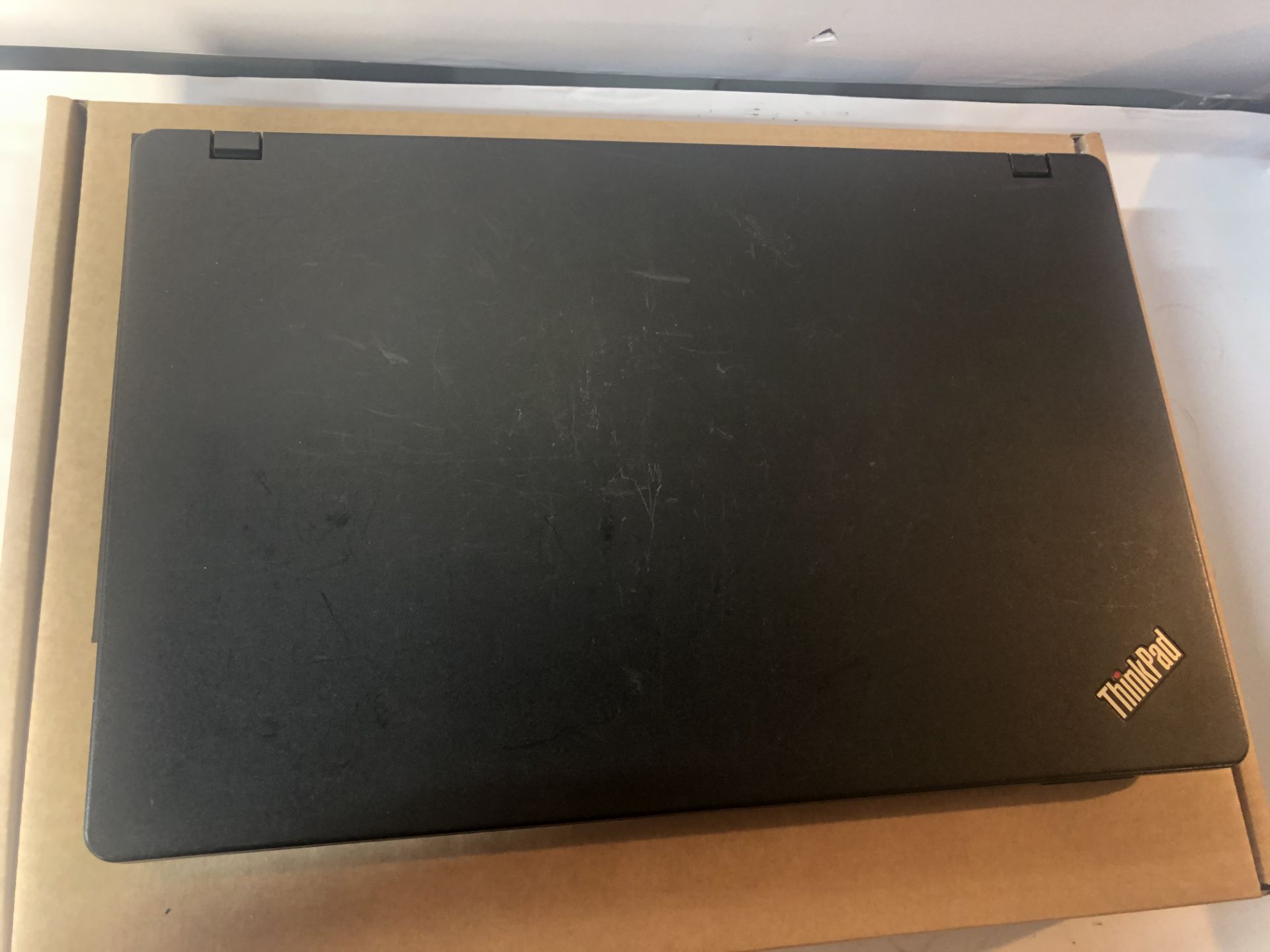 Lenovo Thinkpad Edge Laptop | Intel Core i3 M 380 2.53GHz - Image 3 of 5