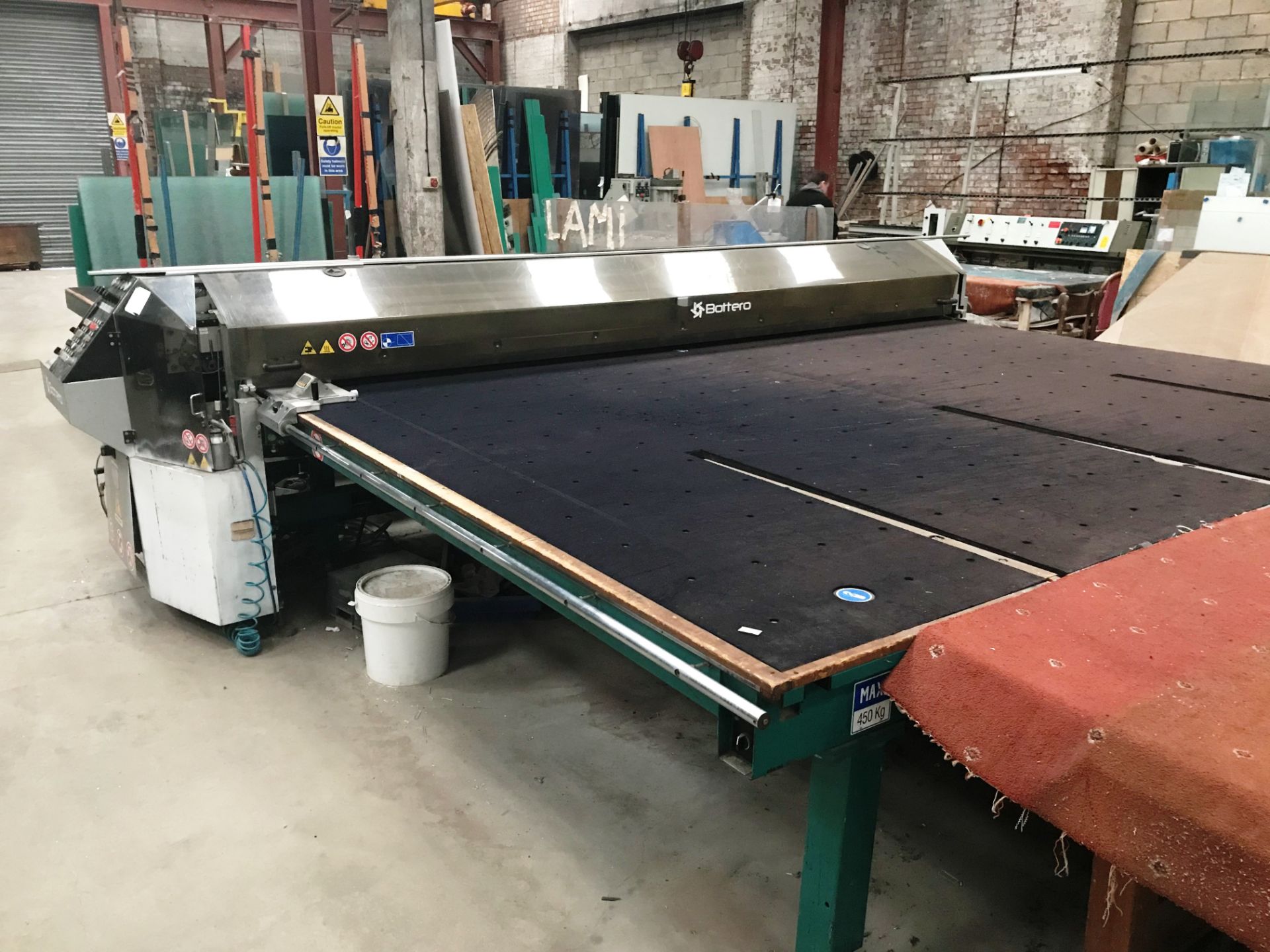 Bottero 511 LAM 37 Semi Auto Laminated Glass Cutting Table | YOM: 2008