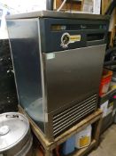 Whirlpool K40 Ice Machine