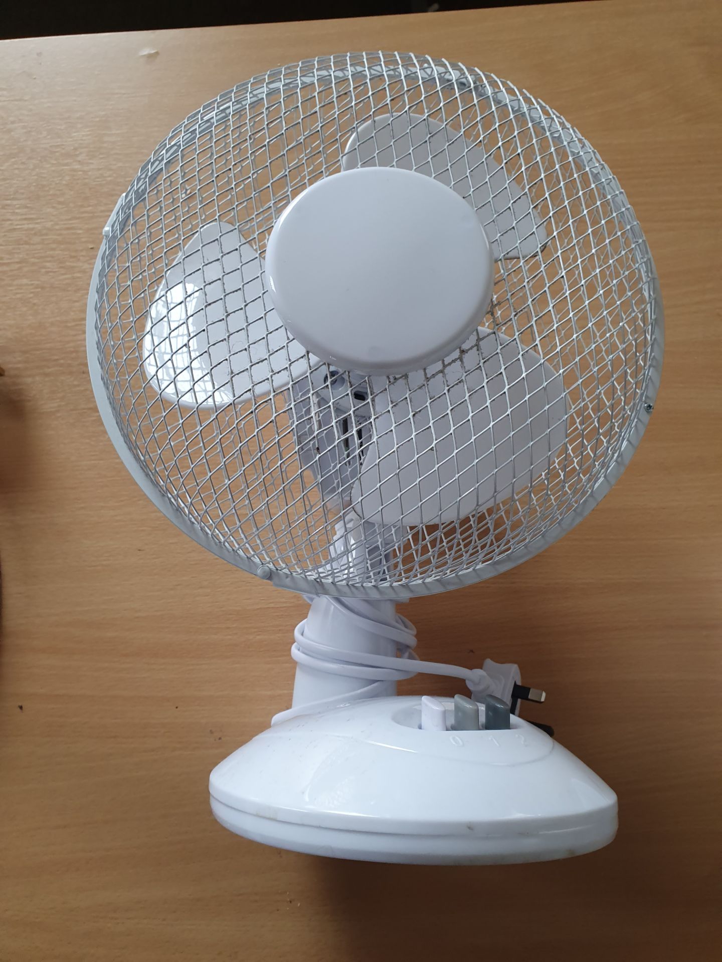 3 x Various Oscillating Electric Fans - Image 2 of 4