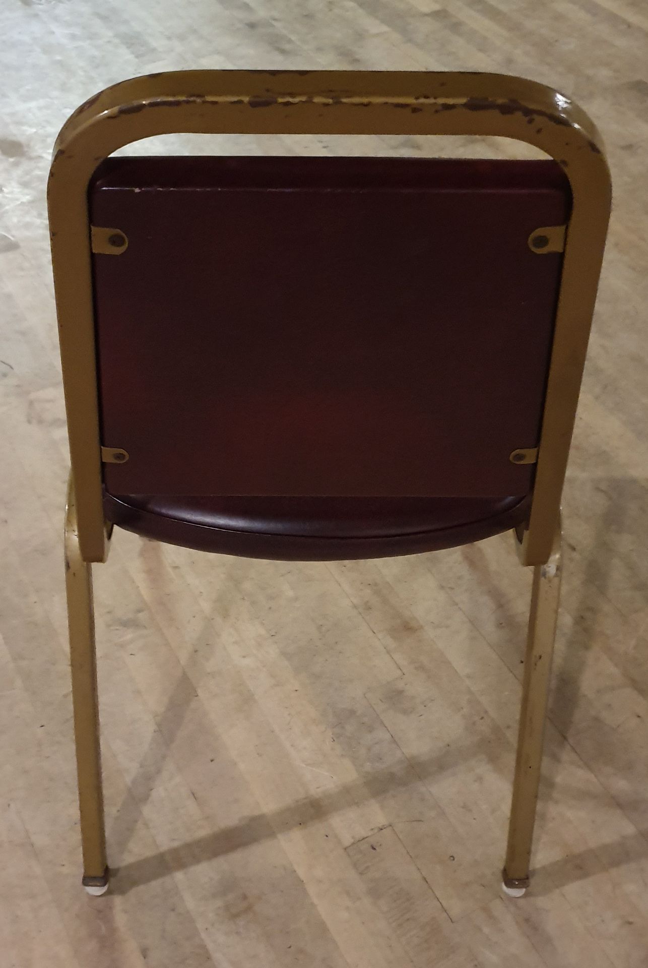 20 x Faux Leather Banquet Chairs in Maroon - Image 6 of 6