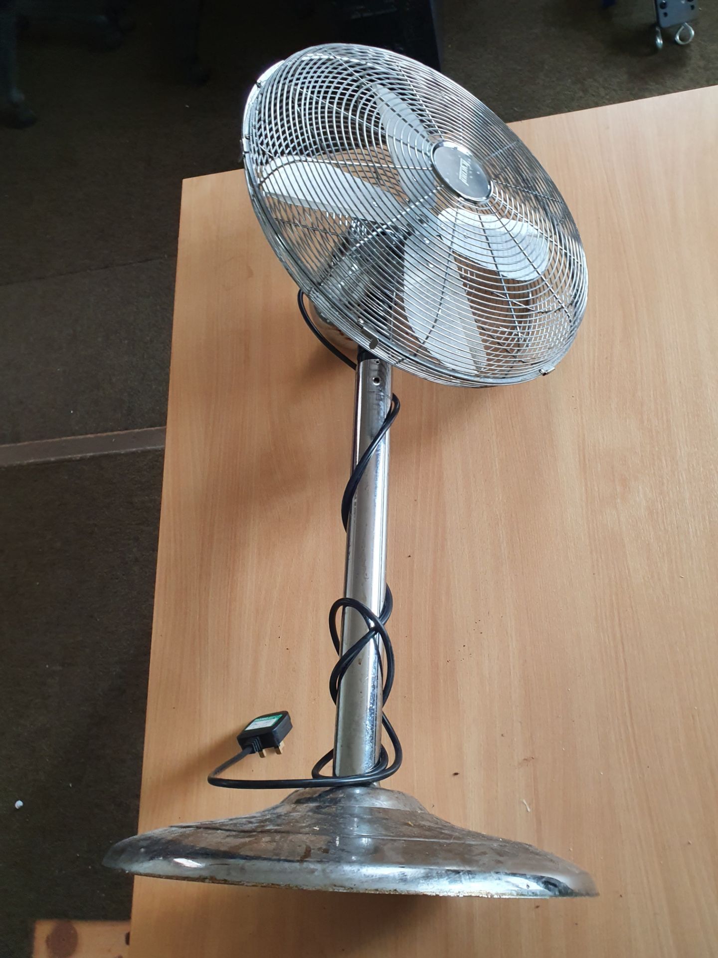 3 x Various Oscillating Electric Fans - Image 4 of 4