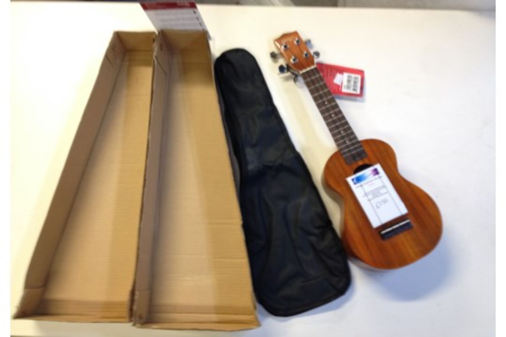 Stagg Soprano Ukelele w/gig bag | RRP £150