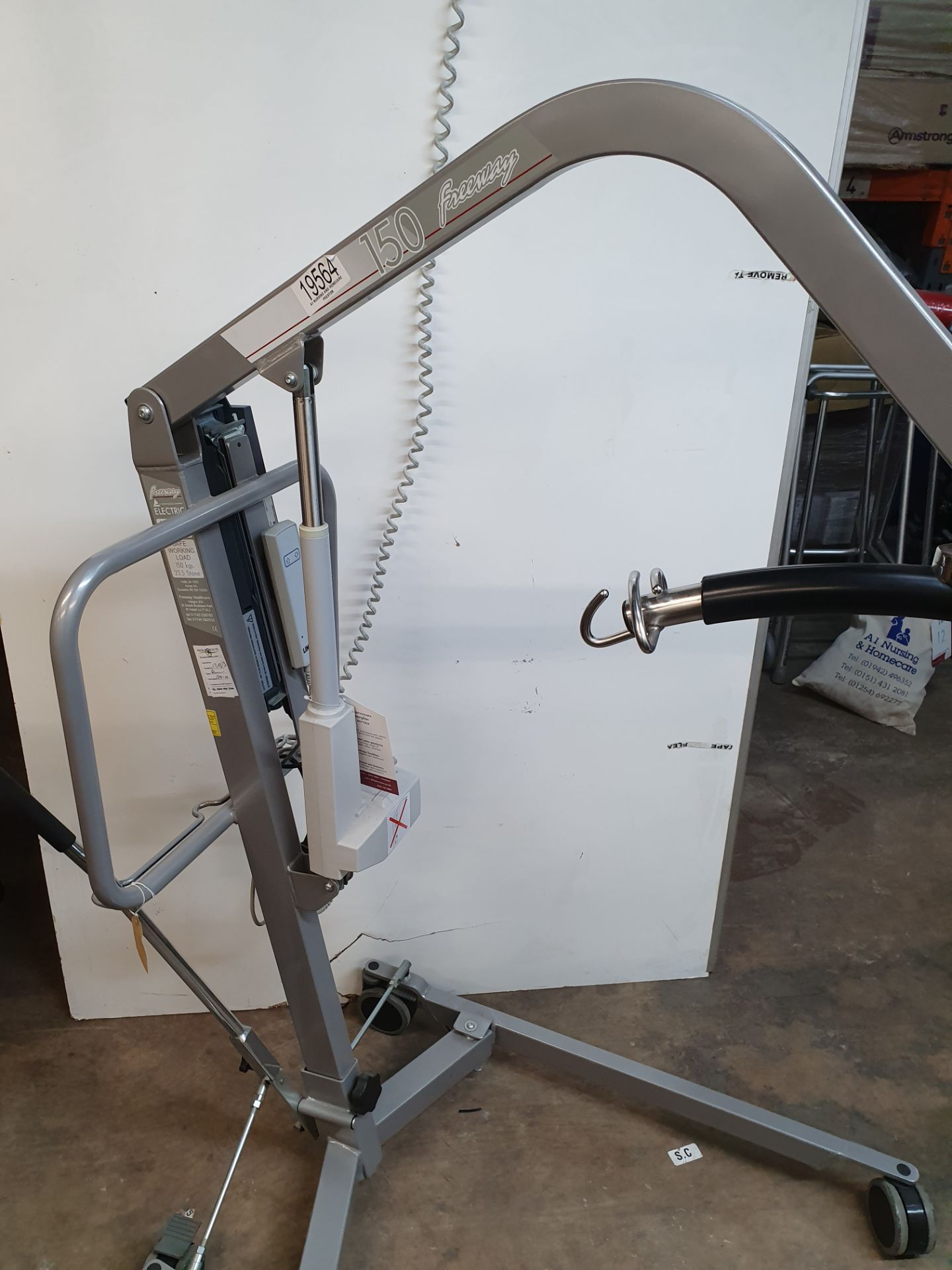 Freeway M150 mobile electric disability hoist 24V - Image 2 of 5