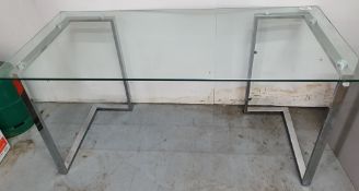 Glass Office Desk | 76cm x 150cm x 70cm