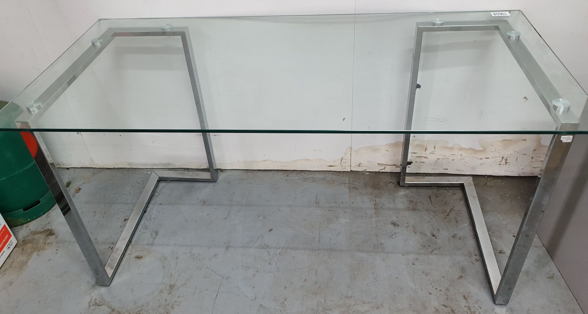 Glass Office Desk | 76cm x 150cm x 70cm