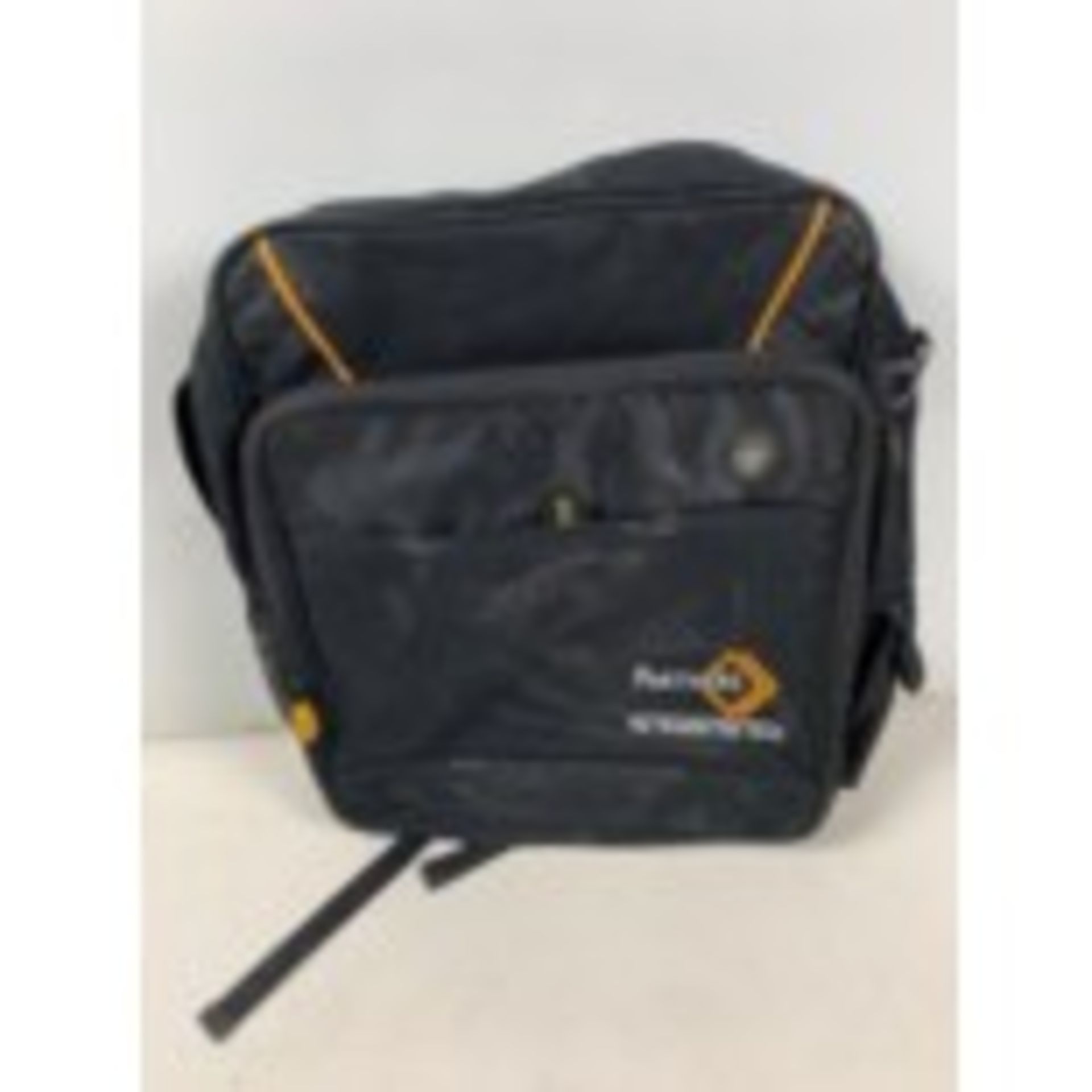 5 x Various size used laptop and day sacks - Image 3 of 5