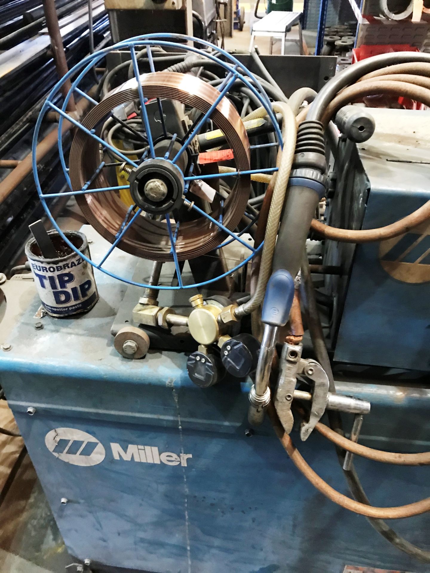 Miller Blue Pak 45 Mig Welder w/ Miller 20 Series 24V Wire Feed Unit, Clamp & Welding Guns - Image 4 of 6