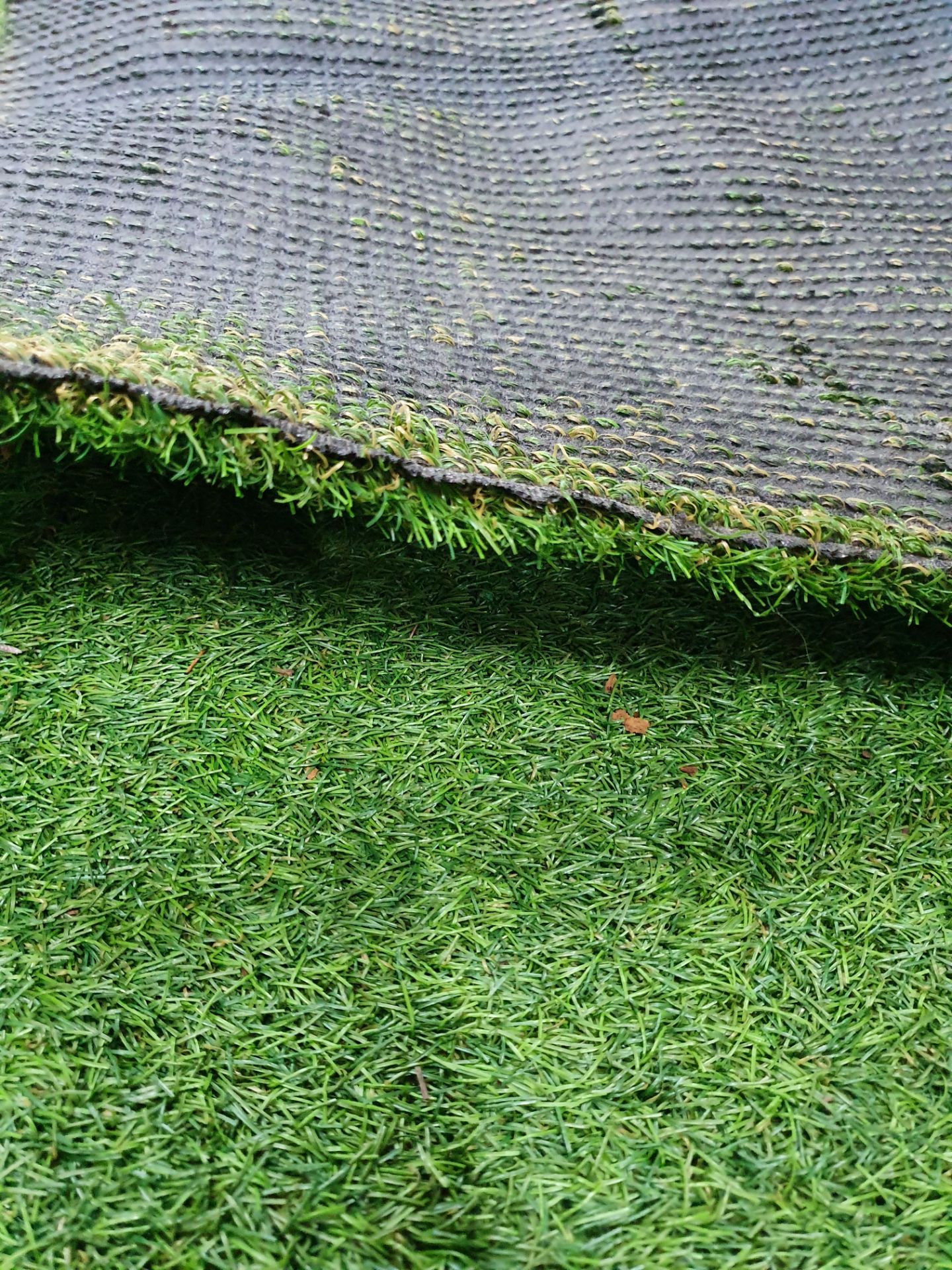 Roll of Green Artificial Grass | Approximate size: 4m x 4m