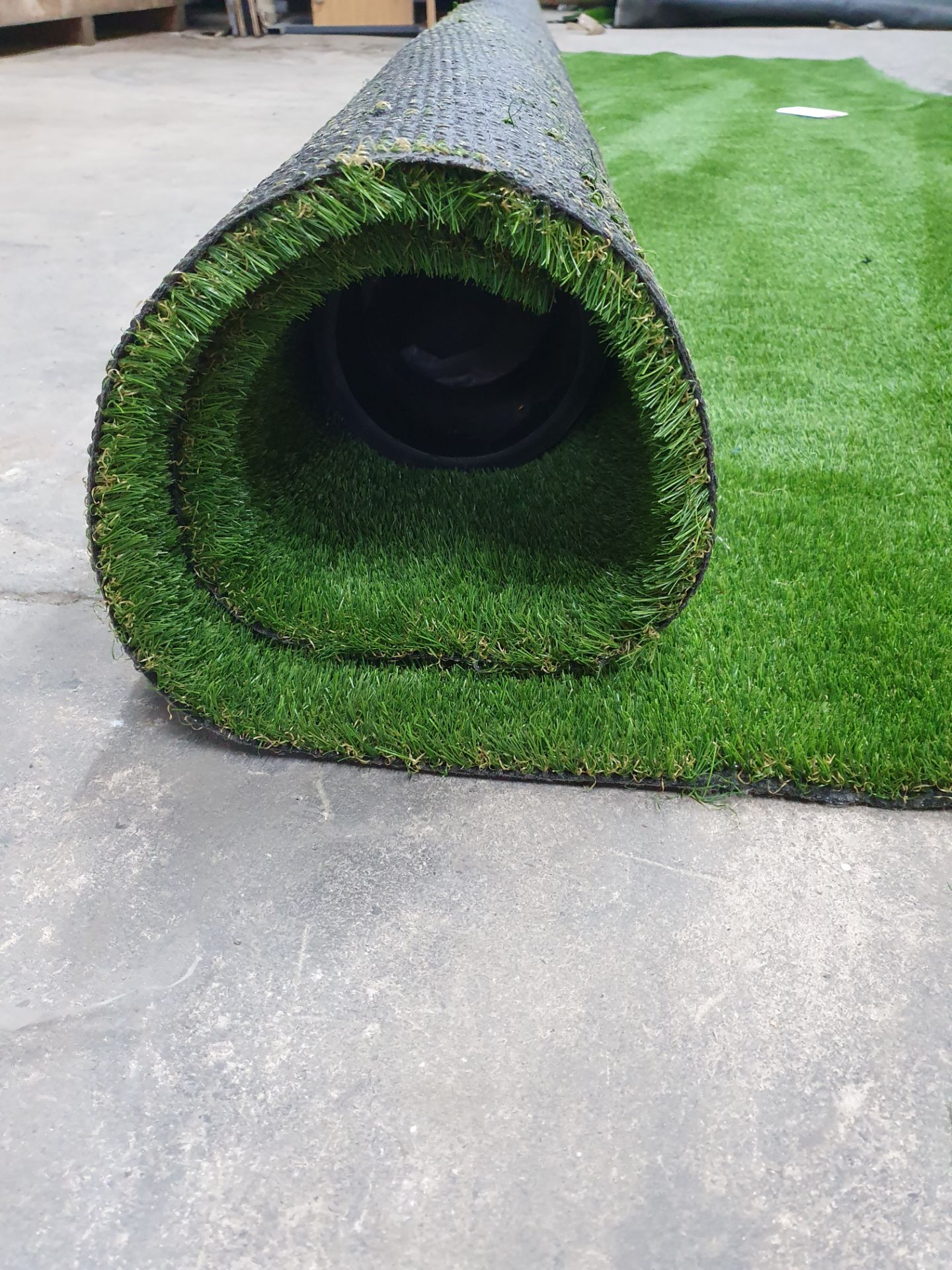Roll of Green Artificial Grass | Approximate size: 4m x 2m - Image 2 of 3