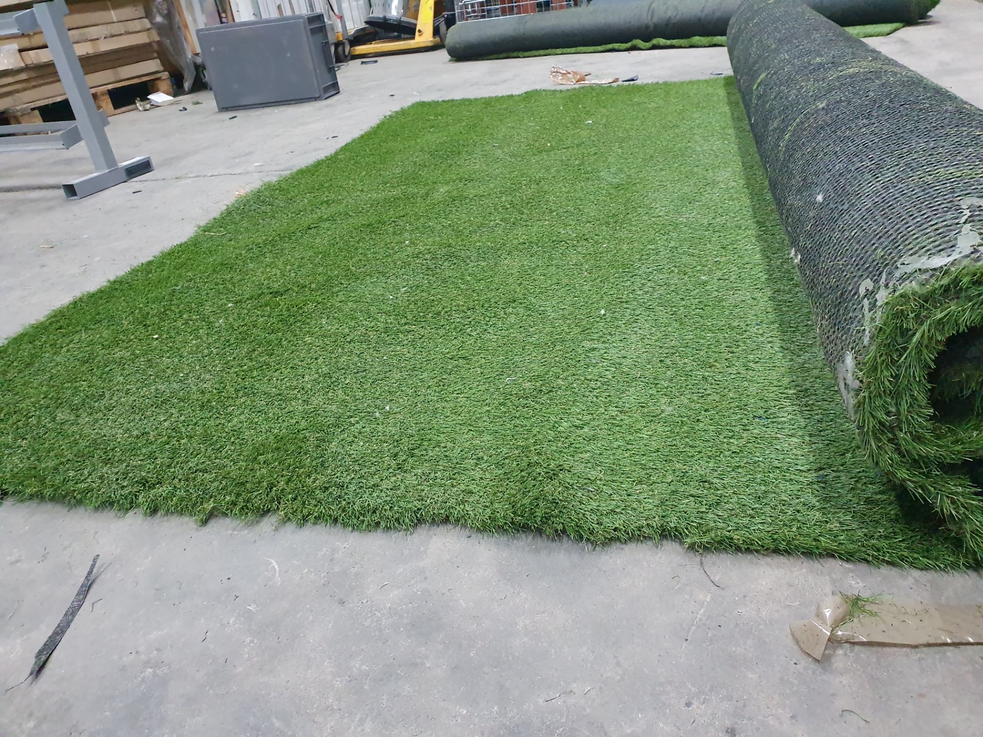 Roll of Green Artificial Grass | Approximate size: 2.3m x 4.5m