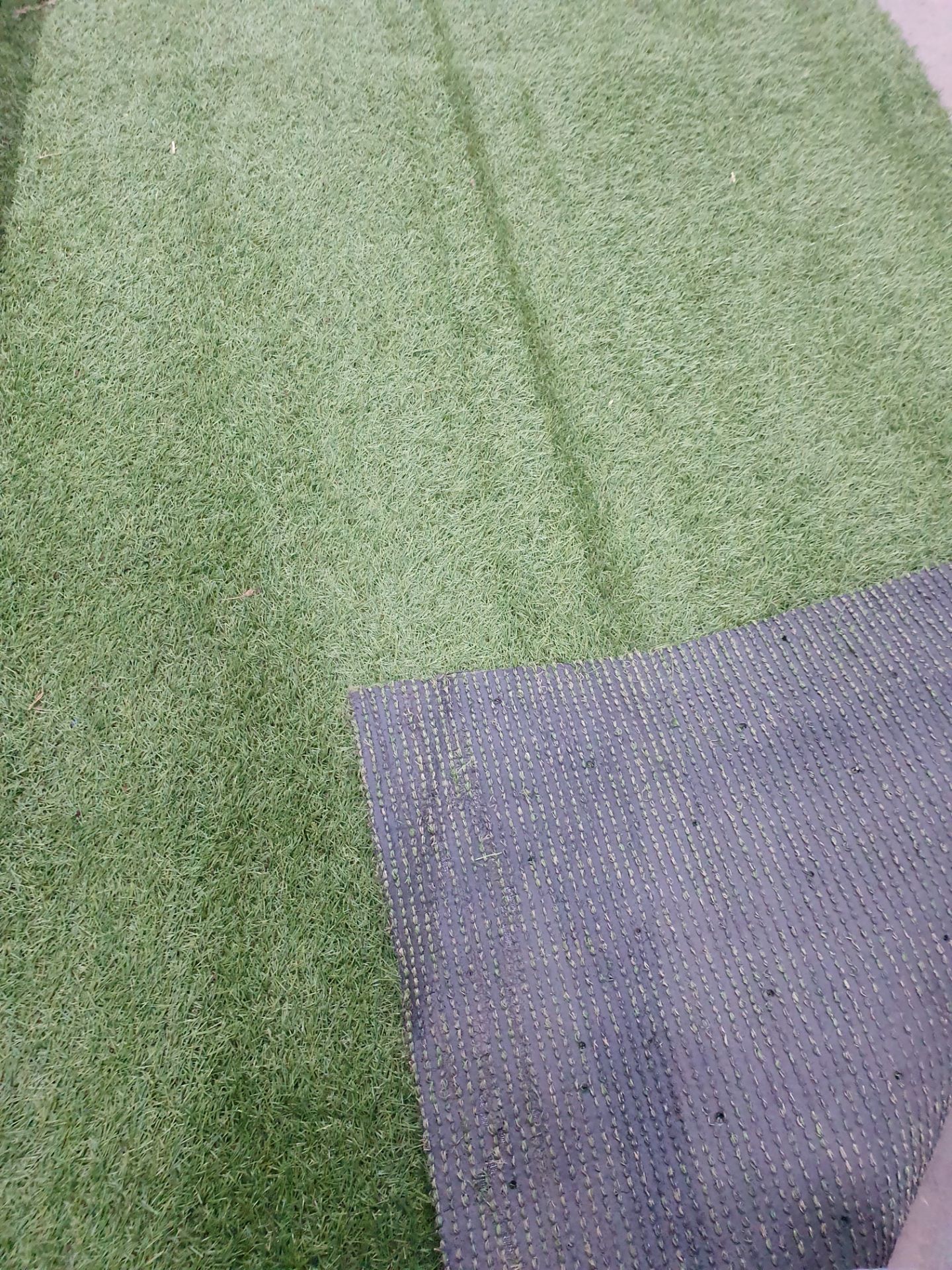 Roll of Green Artificial Grass | Approximate size: 3.5m x 4m - Image 3 of 6