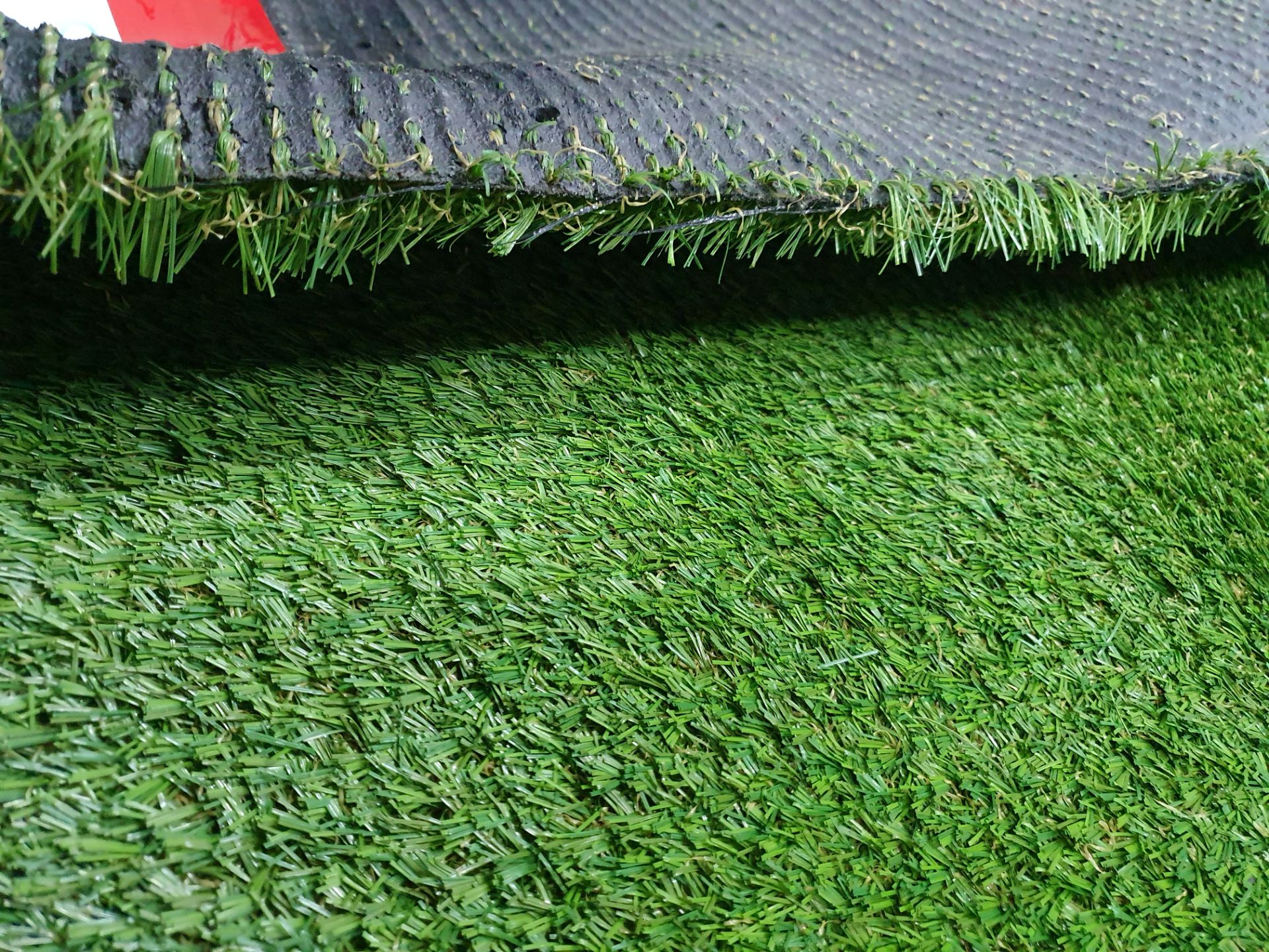 Roll of Green Artificial Grass | Approximate size: 4m x 4m - Image 3 of 3