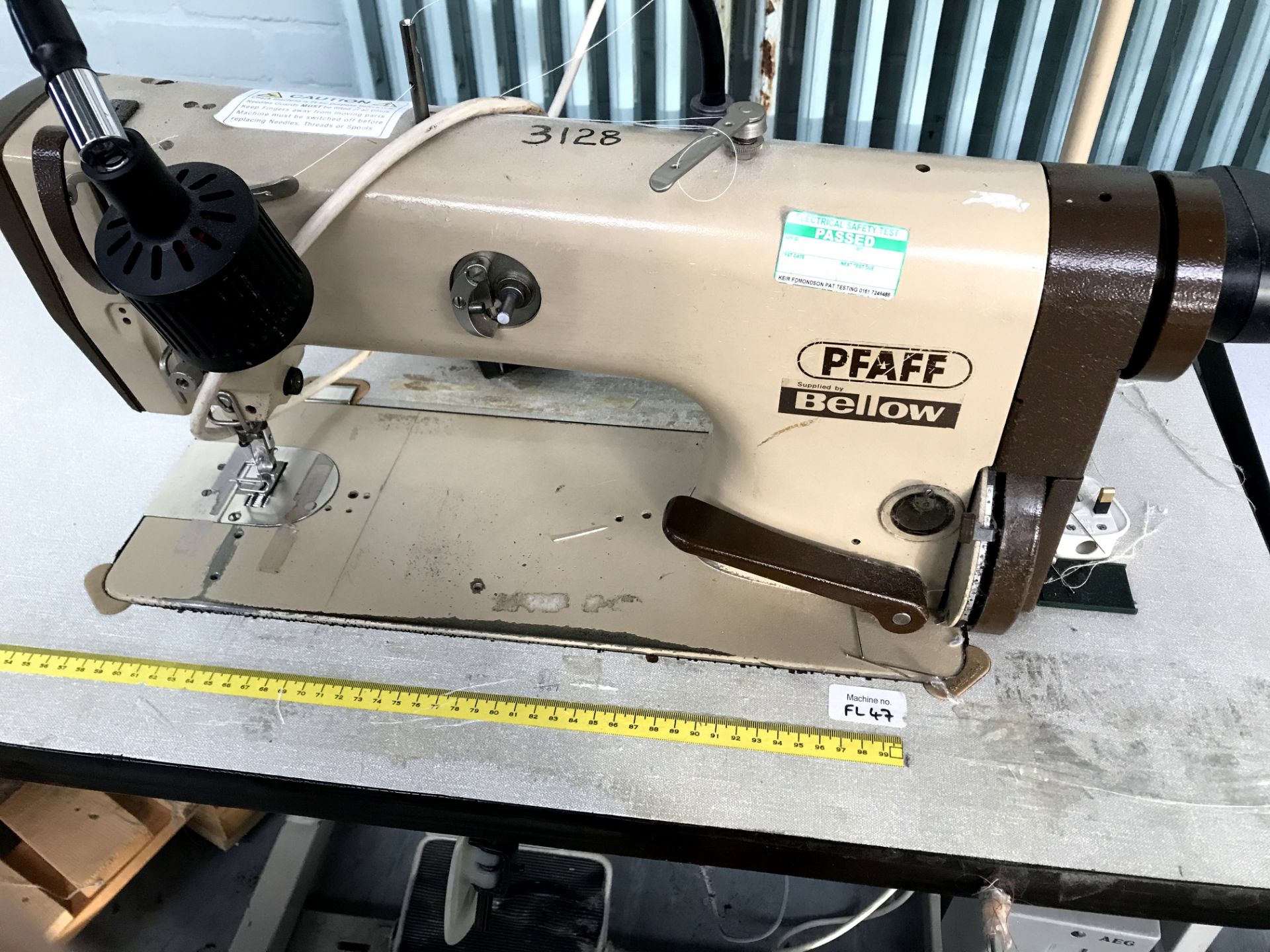 PFAFF KI-481 single needle lockstitch sewing machine