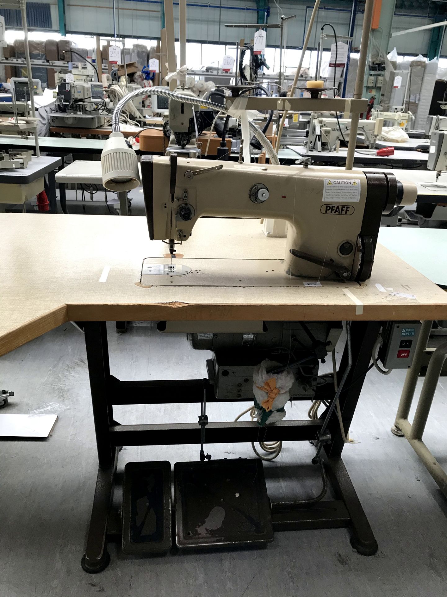 PFAFF KI-481 single needle lockstitch sewing machine - Image 2 of 5