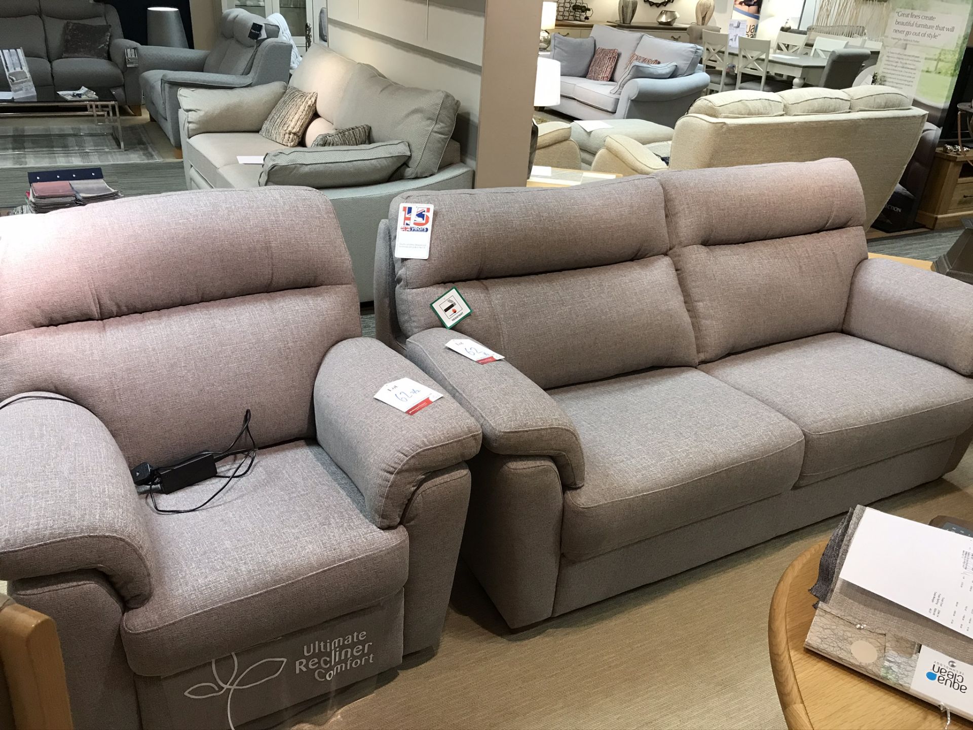 Ex Display Ashwood Designs Aspen 3 Seater Sofa & Power Chair - Toucan Linen - RRP£2,874 - Image 4 of 5