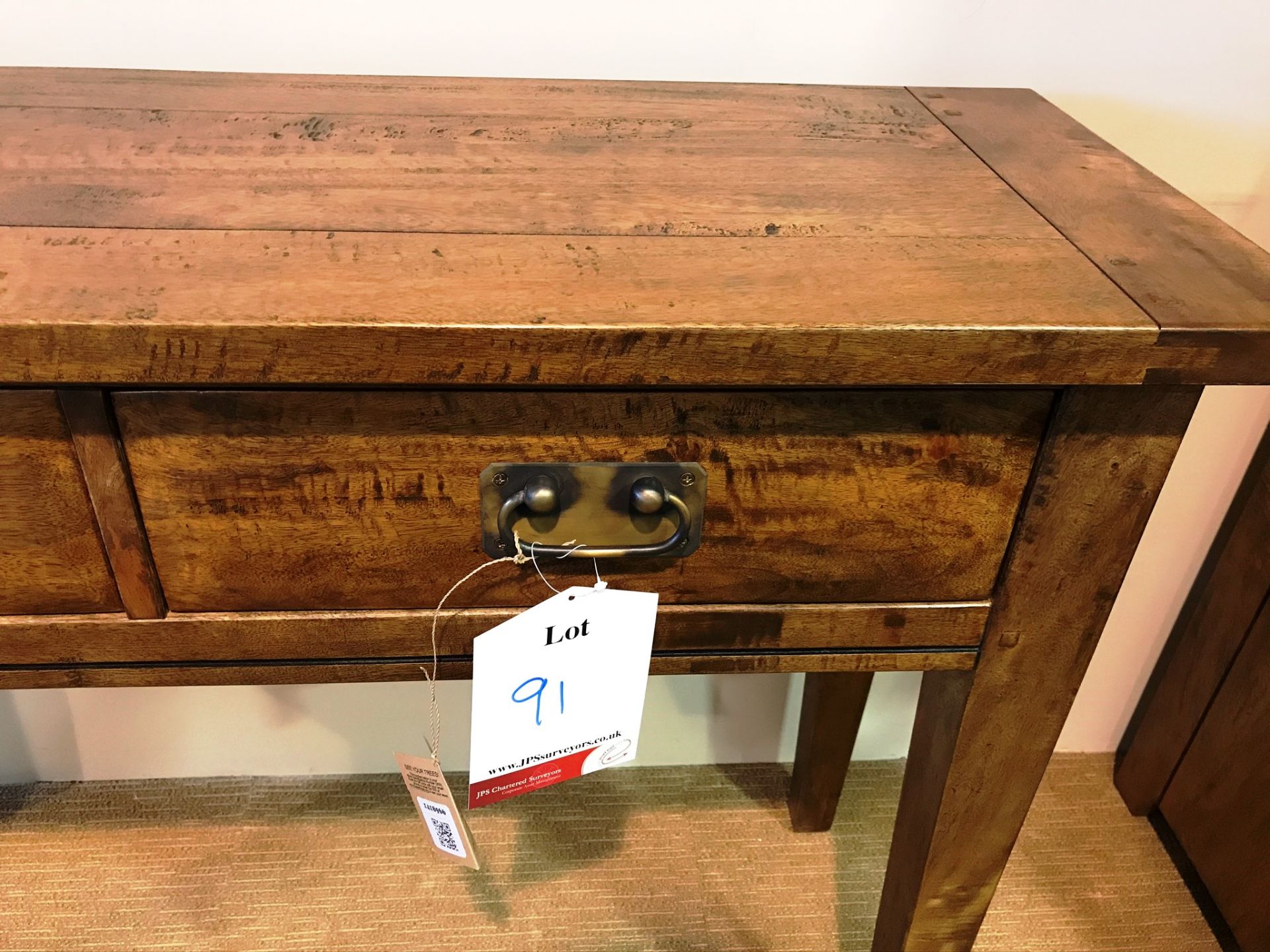 Ex Display Baker Bedford Mango Creek Console Table & Lamp Table - RRP£930 - Image 2 of 5