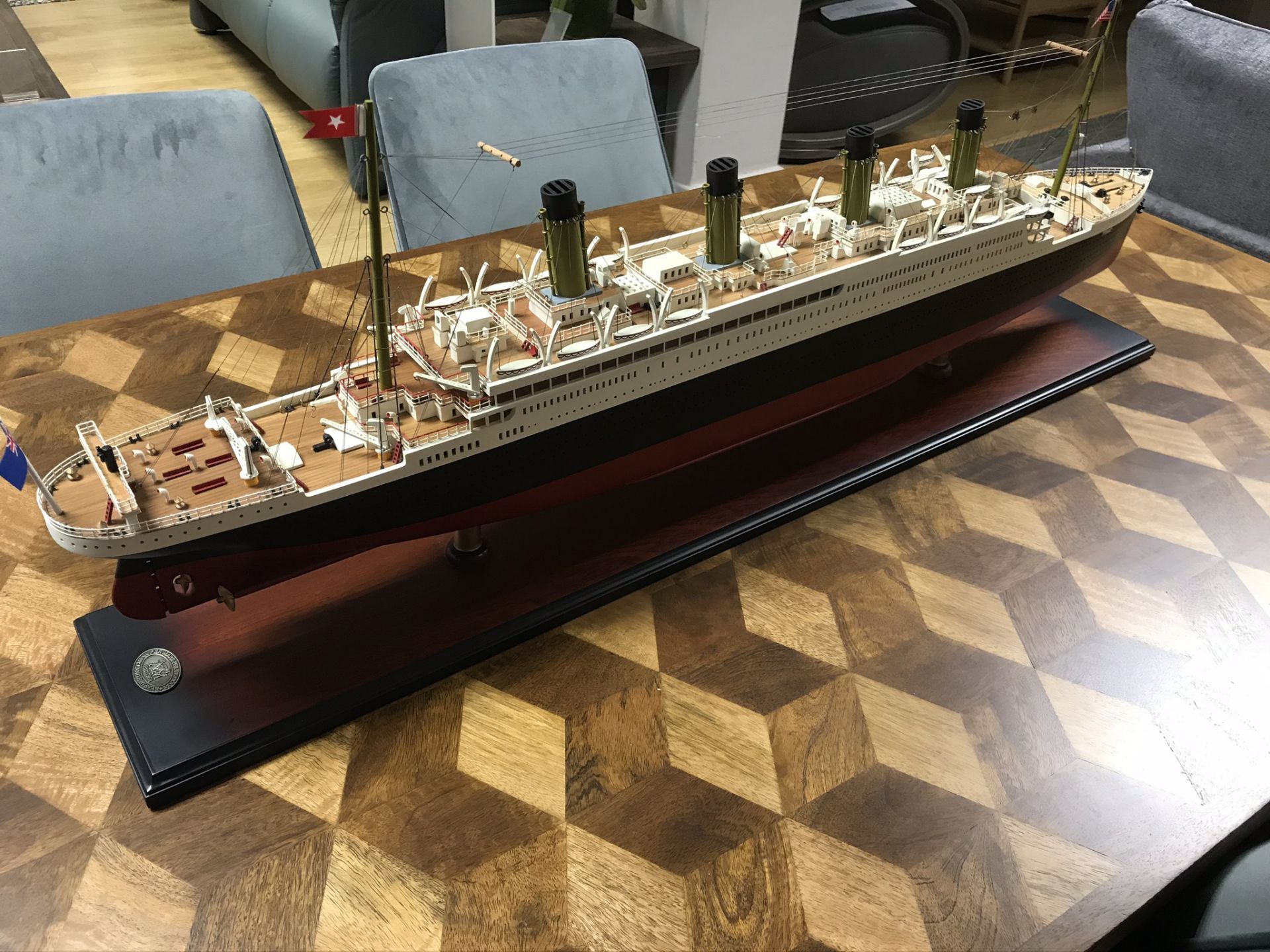 Ex Display Authentic Models AS083 Titanic Model - RRP£600 - Image 3 of 4