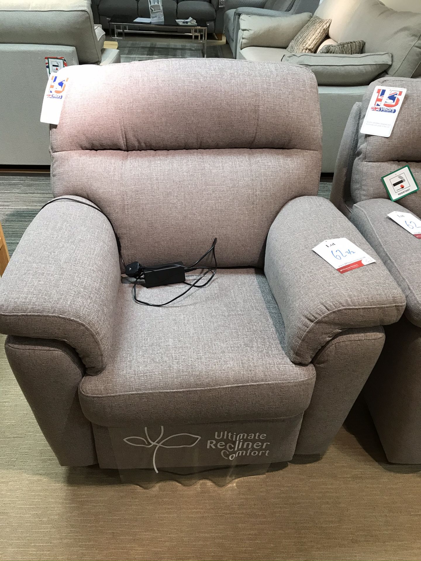 Ex Display Ashwood Designs Aspen 3 Seater Sofa & Power Chair - Toucan Linen - RRP£2,874 - Image 5 of 5