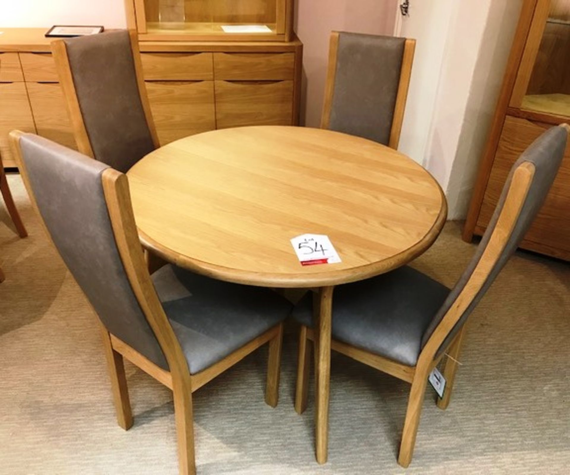 Ex Display Winsor Stockholm Small Round Extending Dining Table w/ 4 x Dining Chairs - RRP£1,158