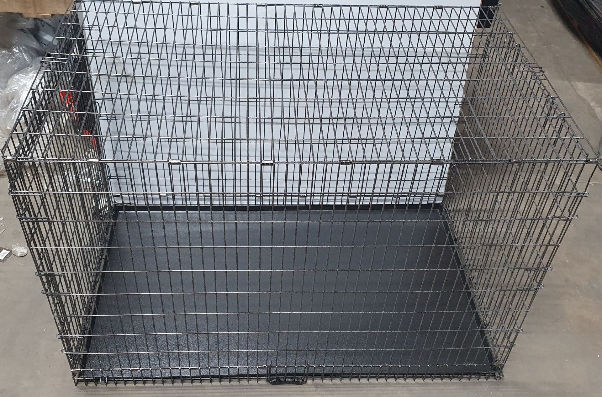 45EL Metal Medium Dog Kennel