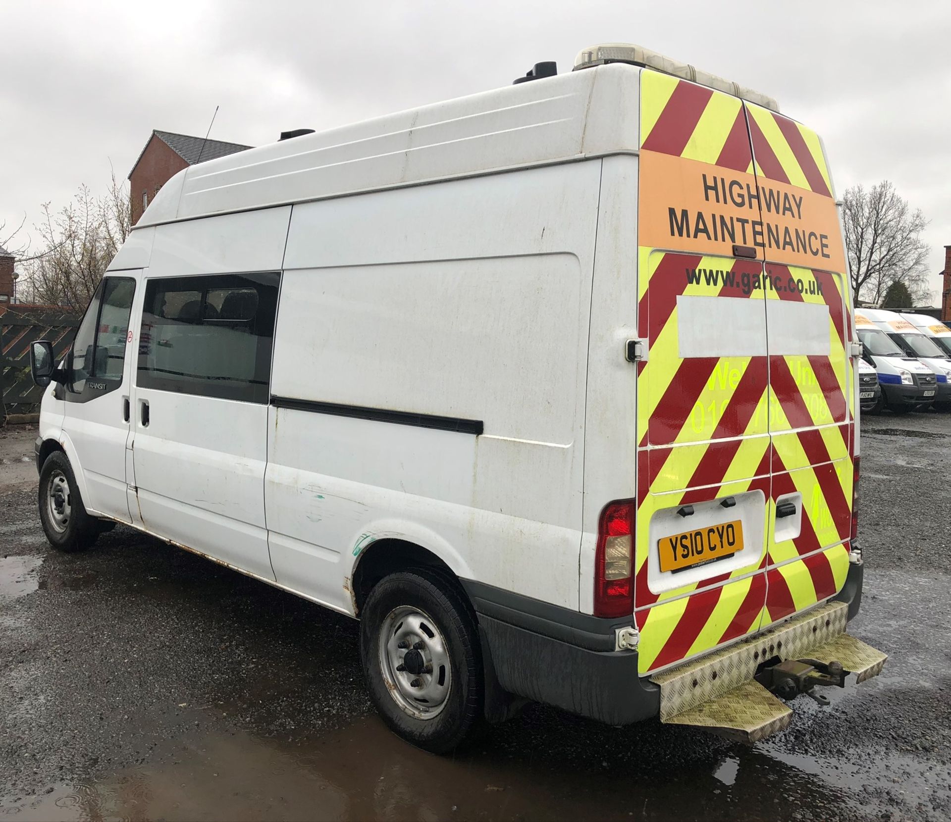 Ford Transit Welfare Van | YS10 CYO | 131,876 miles - Image 4 of 17